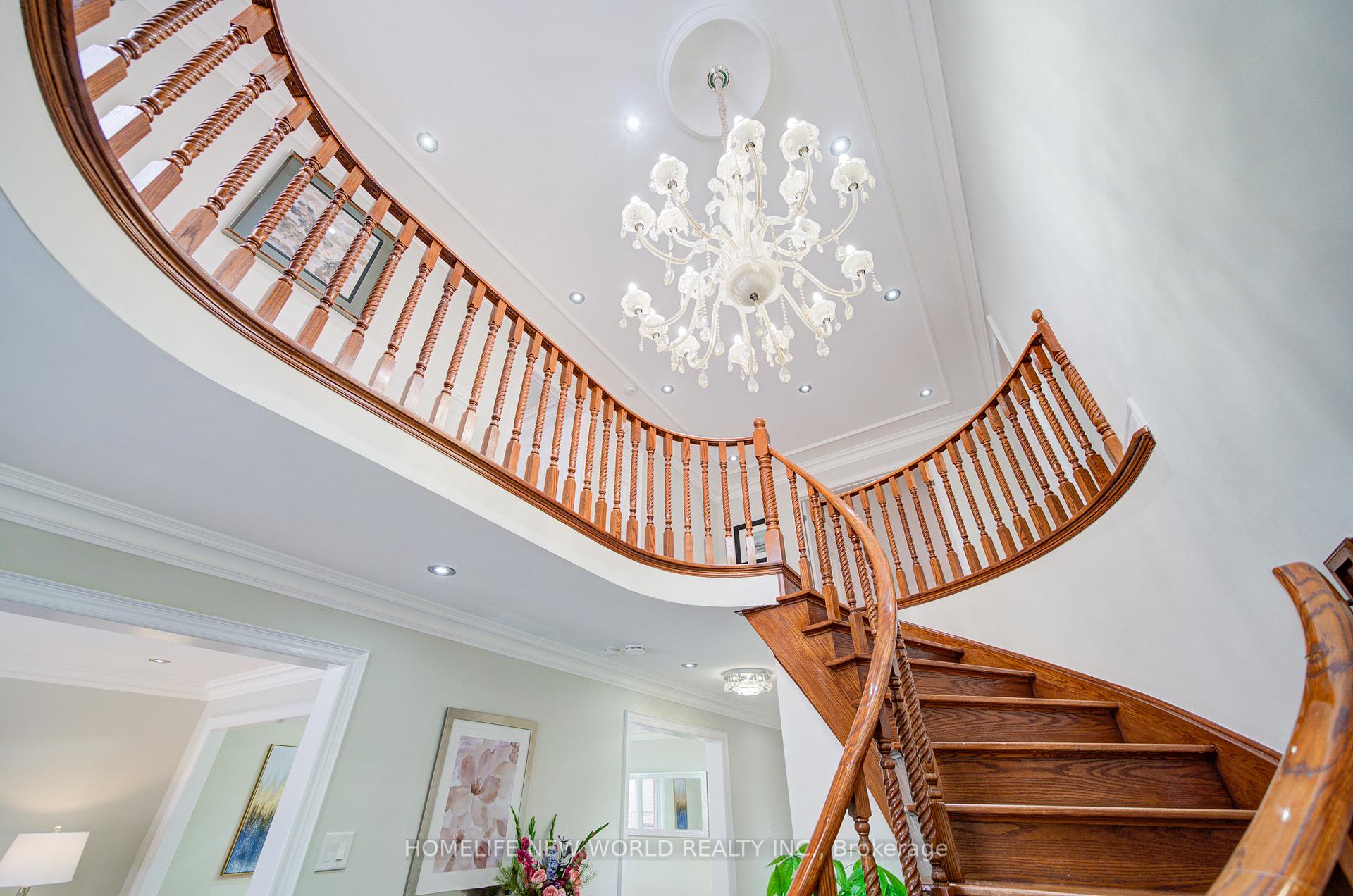 Photo 6 of 37 Beulah Drive, Markham, Middlefield — HOMEH