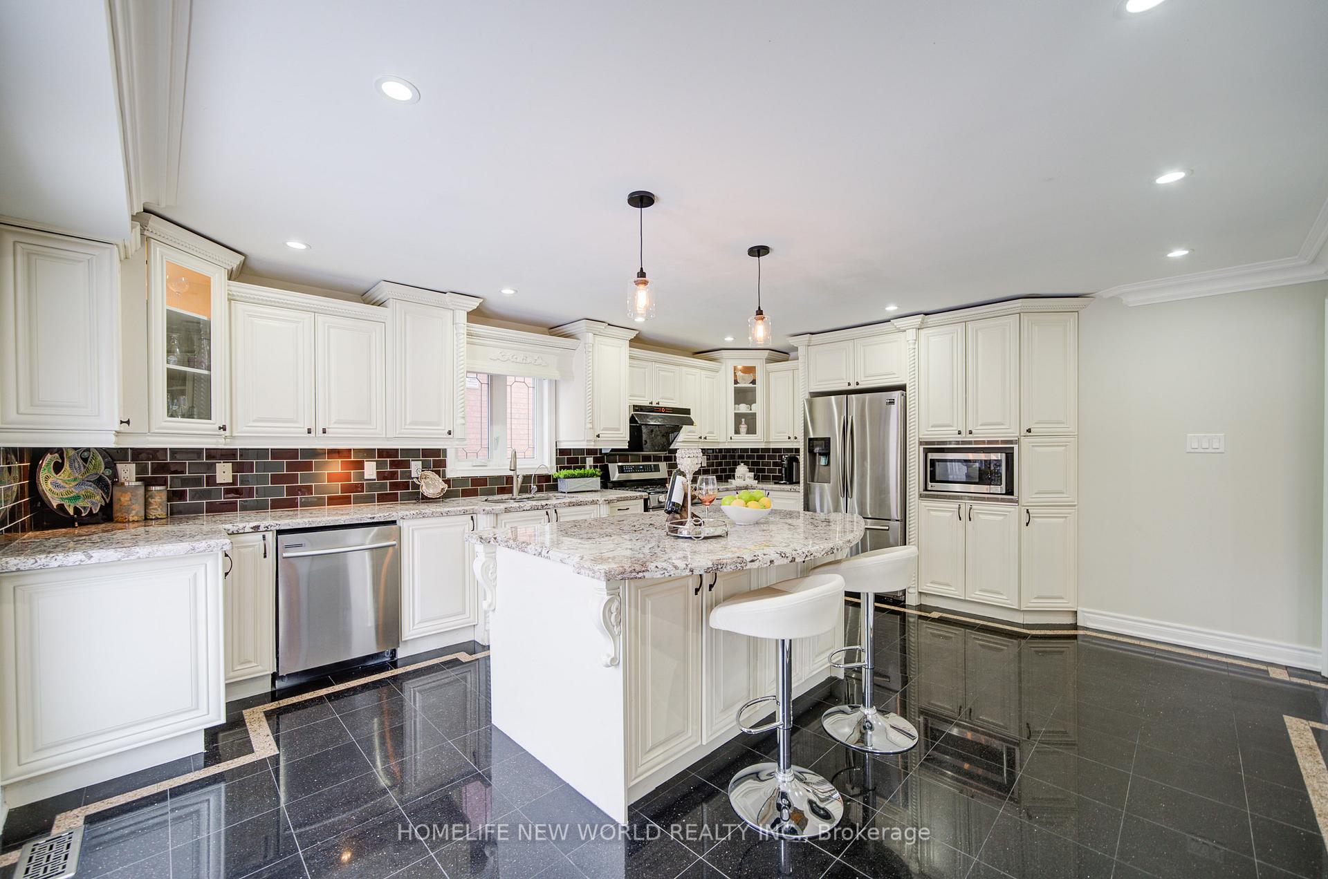 Photo 15 of 37 Beulah Drive, Markham, Middlefield — HOMEH
