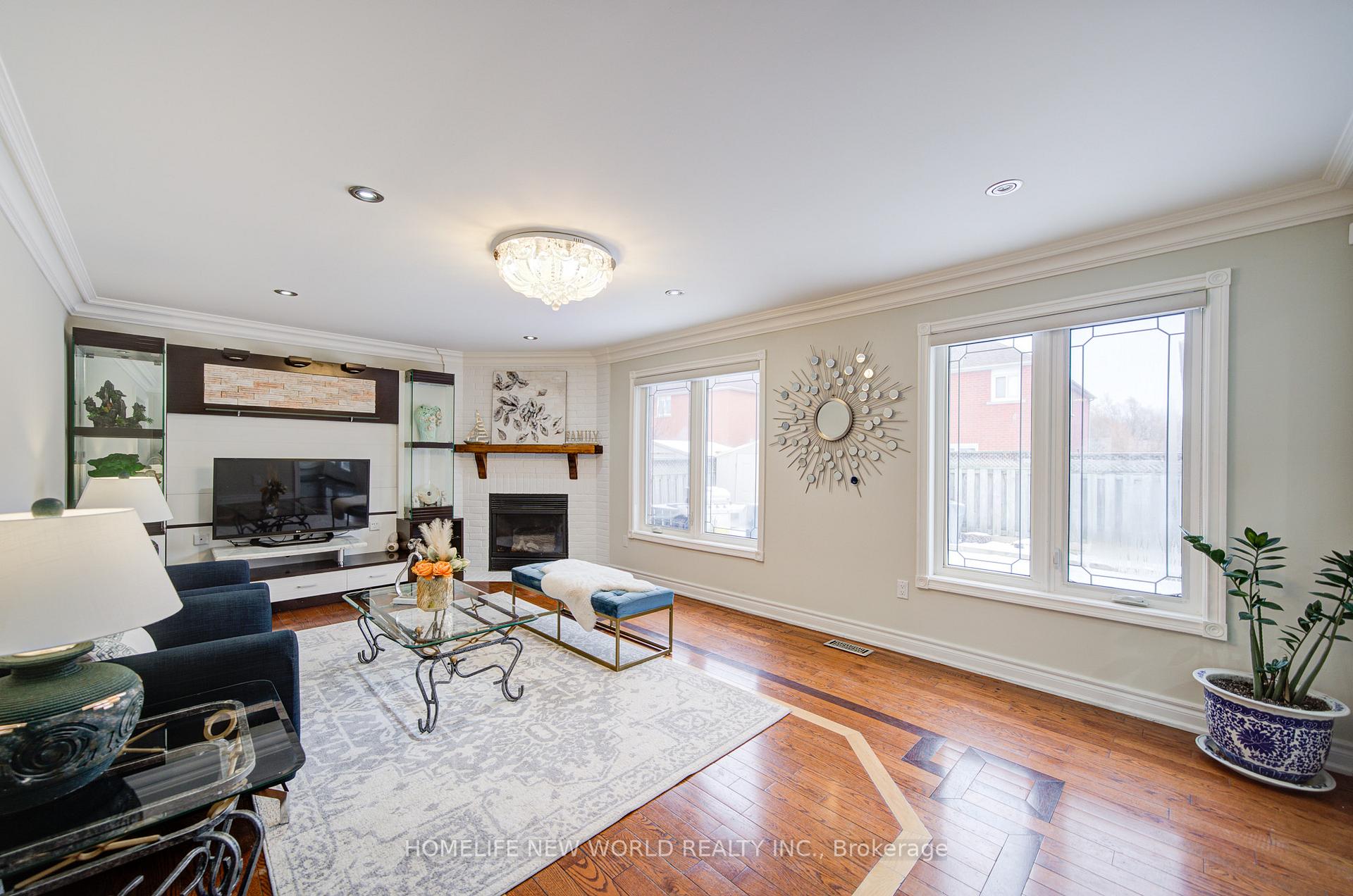 Photo 16 of 37 Beulah Drive, Markham, Middlefield — HOMEH