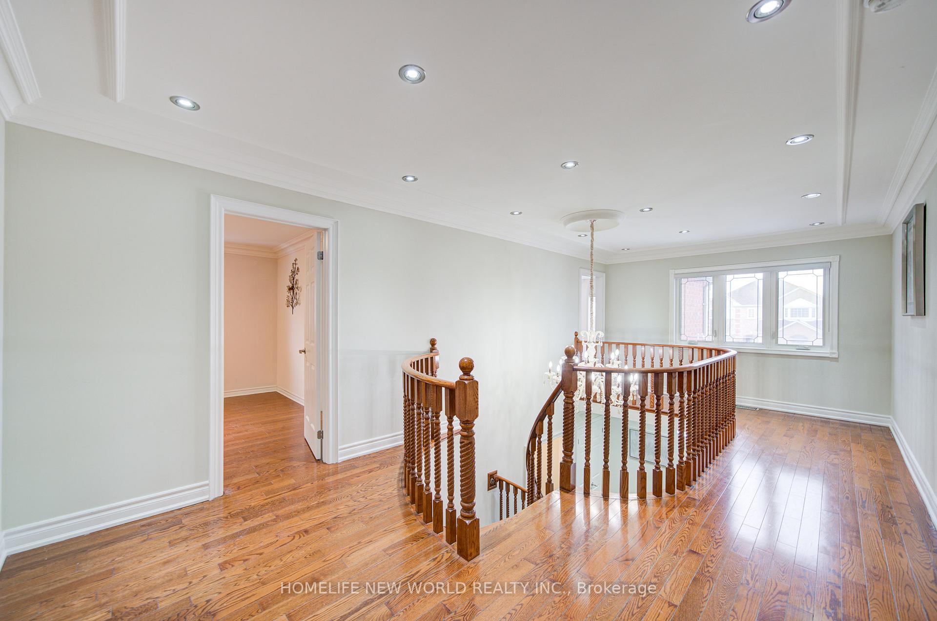 Photo 22 of 37 Beulah Drive, Markham, Middlefield — HOMEH