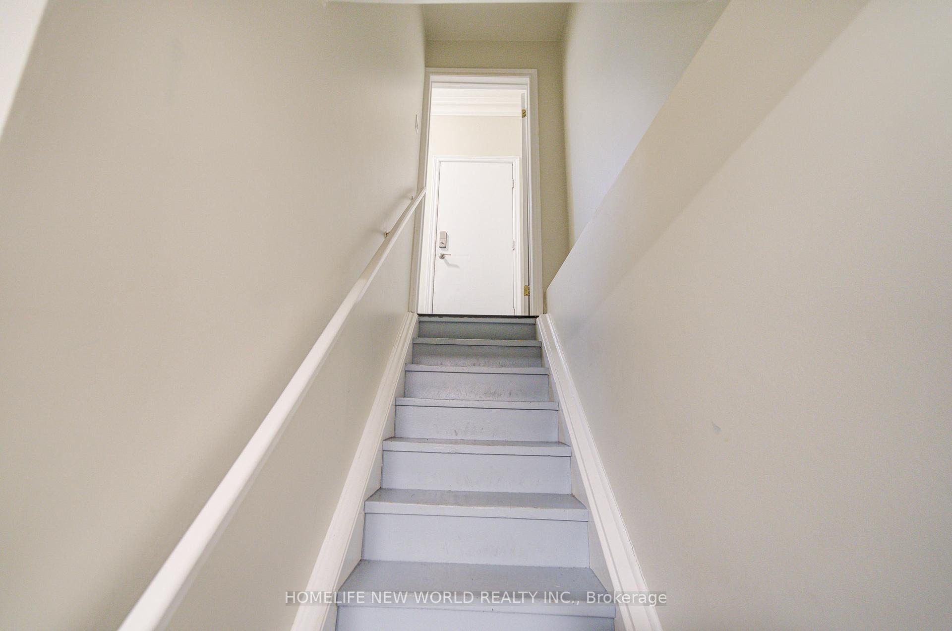 Photo 39 of 37 Beulah Drive, Markham, Middlefield — HOMEH
