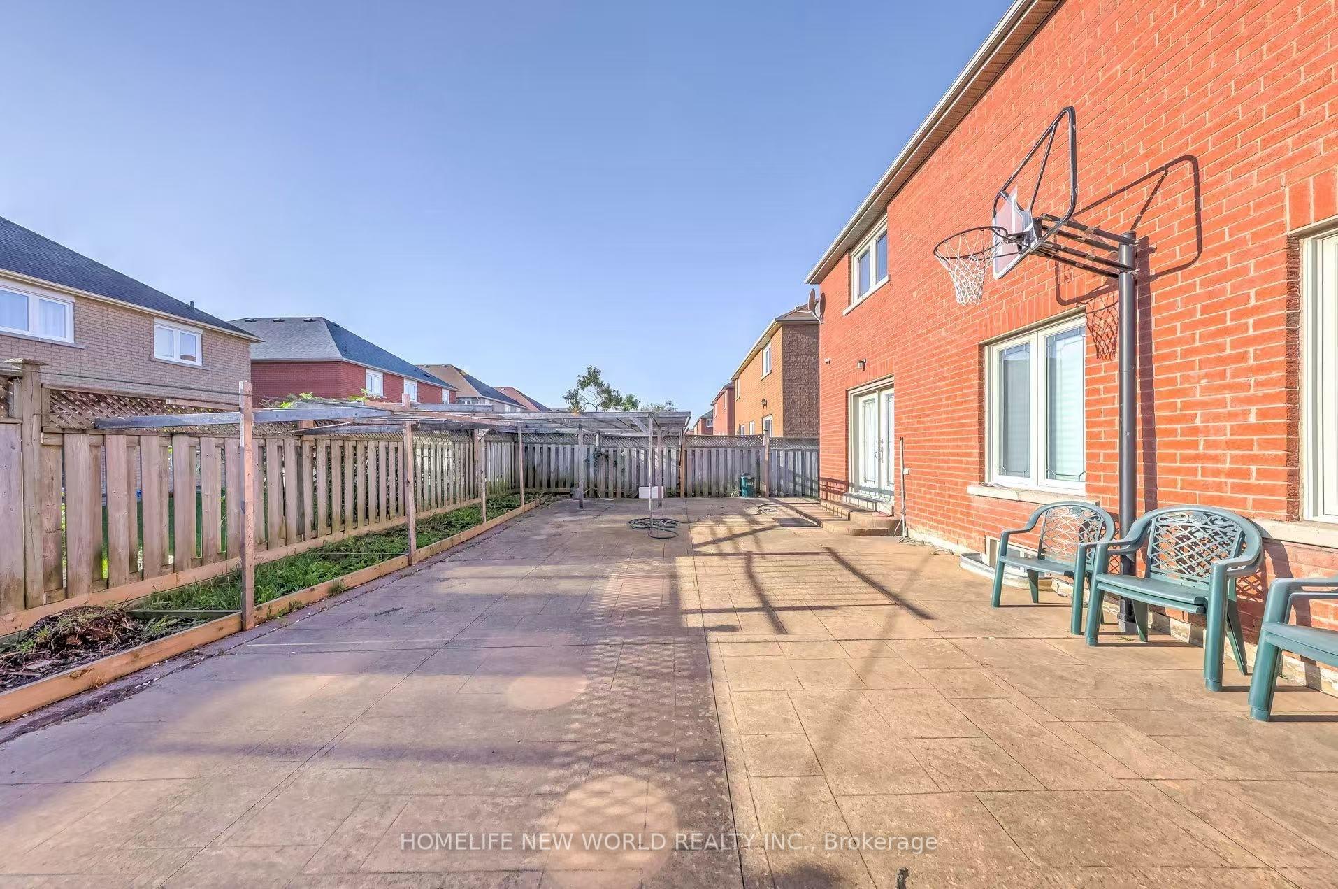 Photo 49 of 37 Beulah Drive, Markham, Middlefield — HOMEH