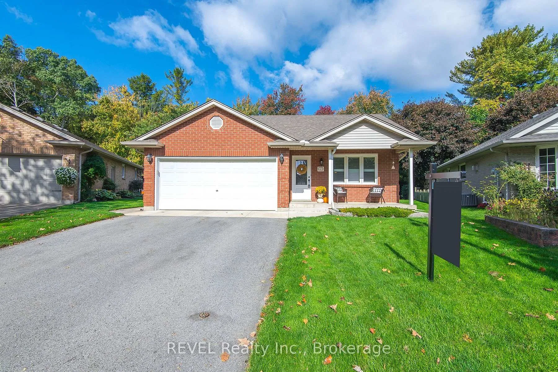 Photo 2 of 307 Beckett Crescent, Pelham, Fonthill — HOMEH