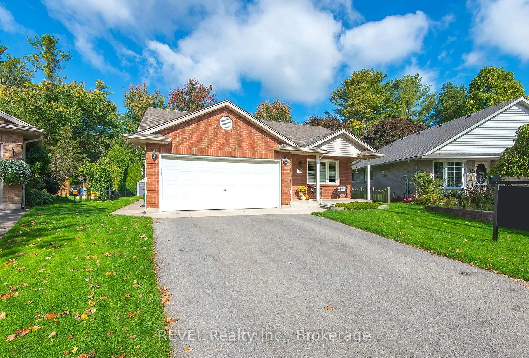 Photo 3 of 307 Beckett Crescent, Pelham, Fonthill — HOMEH