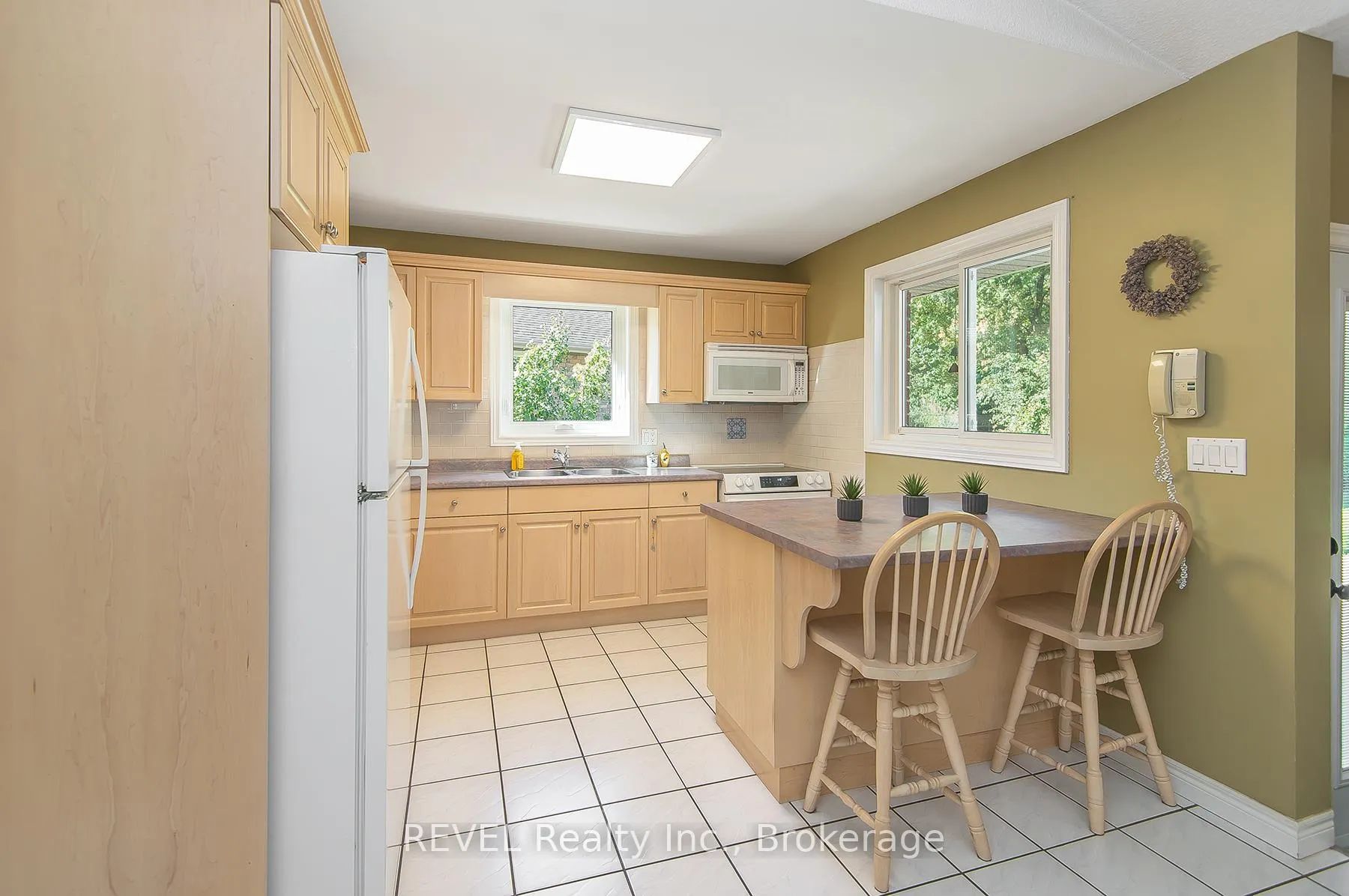 Photo 10 of 307 Beckett Crescent, Pelham, Fonthill — HOMEH