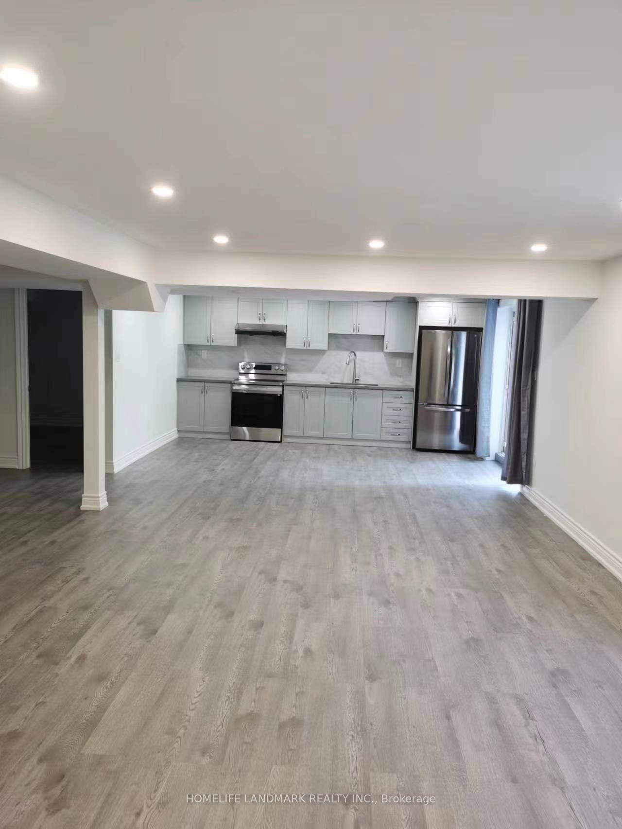Photo 2 of 49 Burndenford Crescent, Markham, Markville — HOMEH
