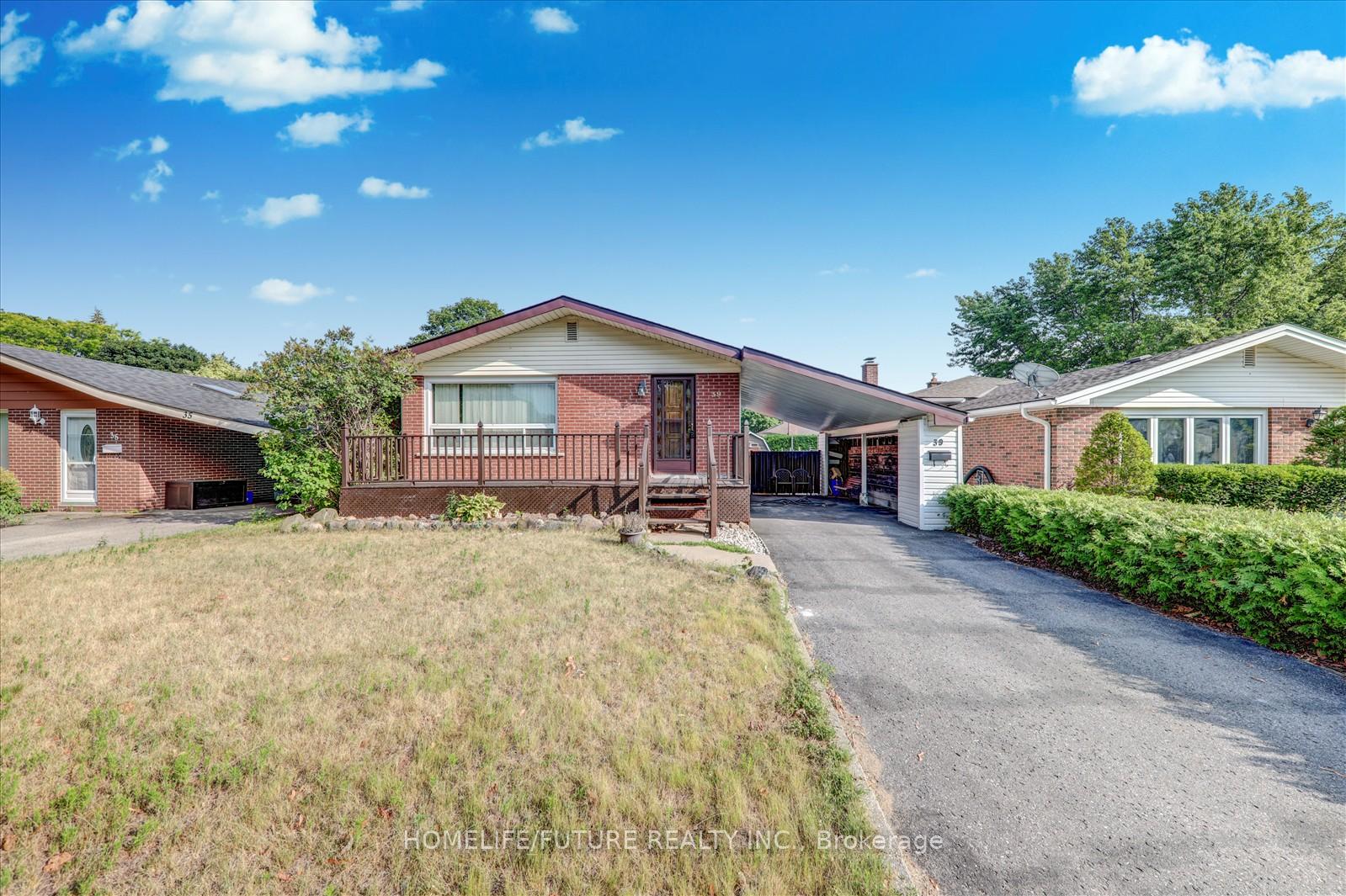 Photo 4 of 39 Cayuga Avenue, Oshawa, Samac — HOMEH