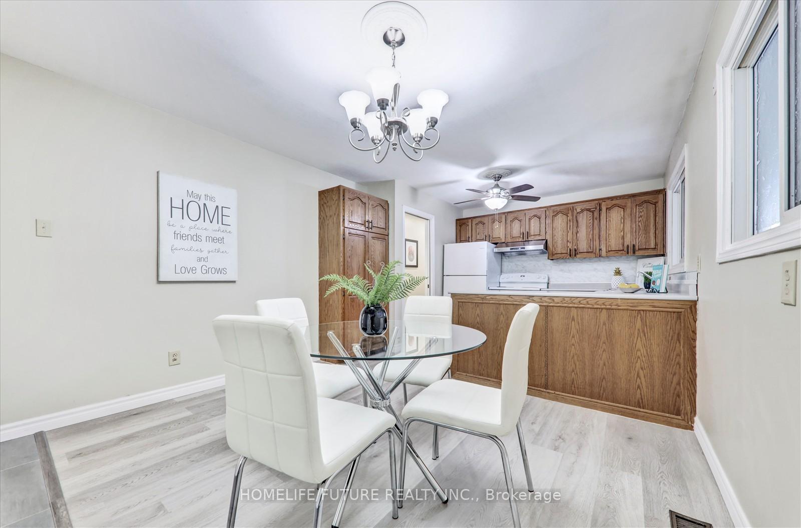 Photo 8 of 39 Cayuga Avenue, Oshawa, Samac — HOMEH