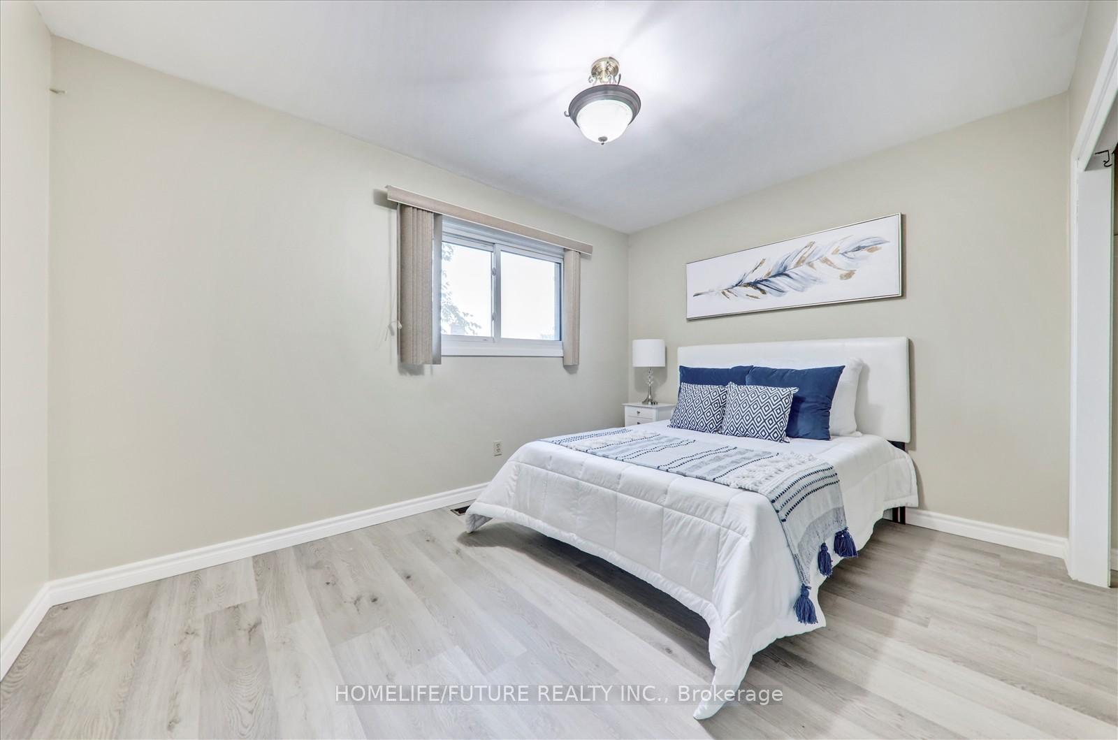Photo 20 of 39 Cayuga Avenue, Oshawa, Samac — HOMEH