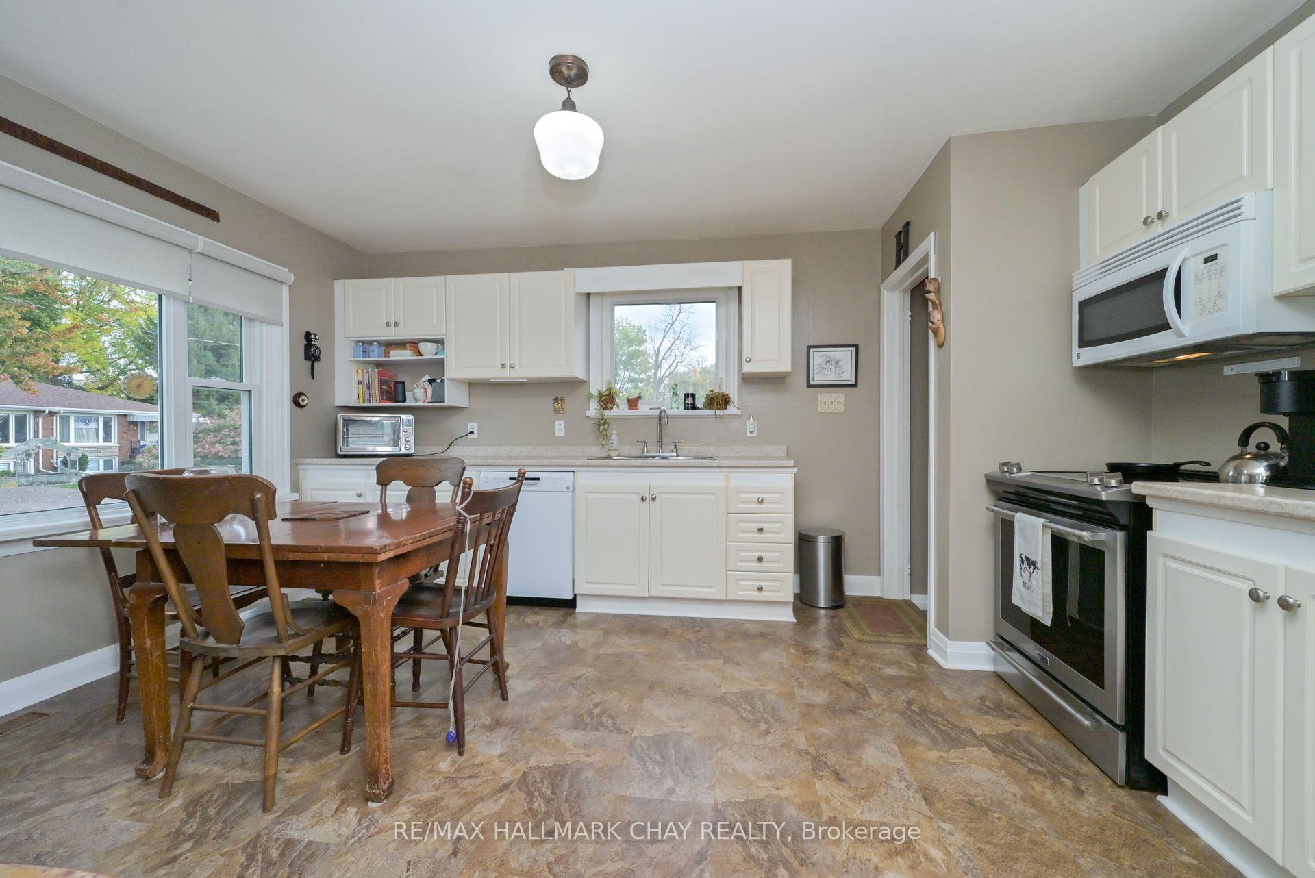 Photo 6 of 57 Nelson Street E, New Tecumseth, Alliston — HOMEH