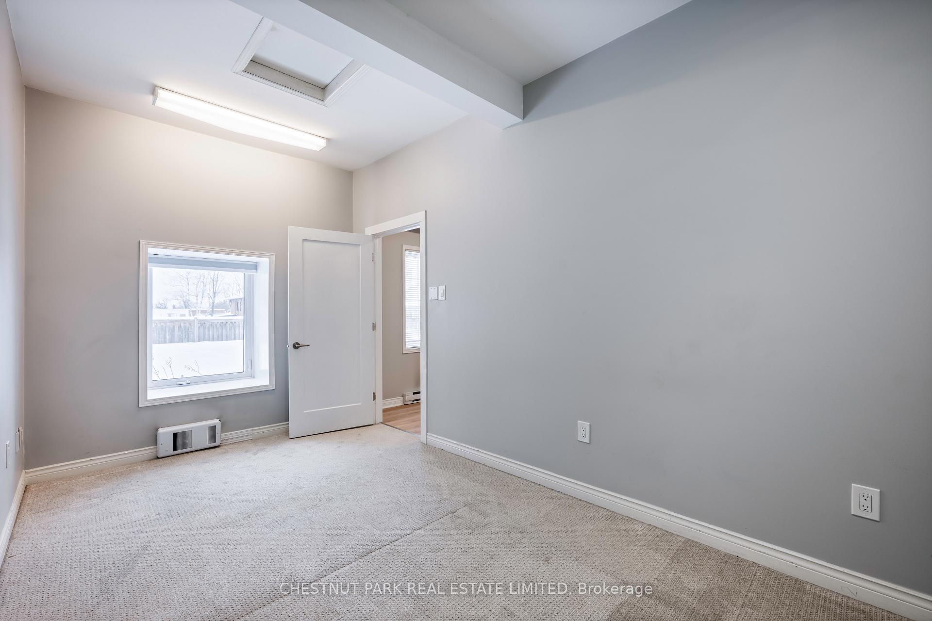 Photo 15 of Unit Unit 2, 291 Broadway, Orangeville — HOMEH