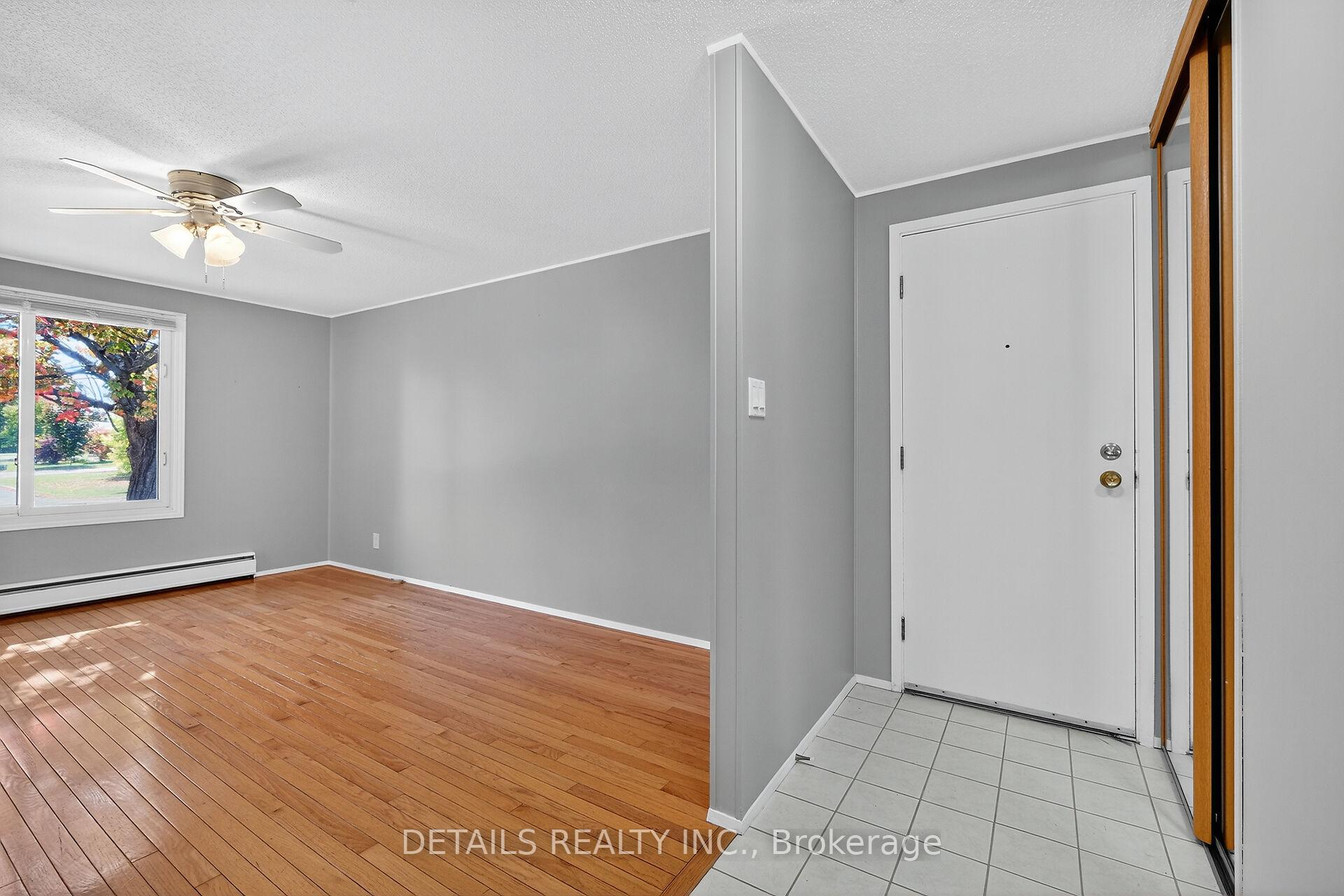 Photo 4 of 289 Amiens Street, Ottawa, Bilberry Creek/Queenswood Heights — HOMEH