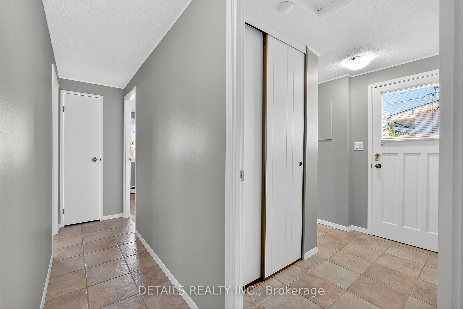 Photo 18 of 289 Amiens Street, Ottawa, Bilberry Creek/Queenswood Heights — HOMEH