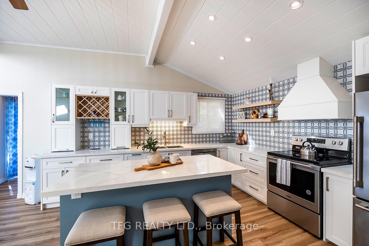 Photo 4 of 167 Moffat Road, North Kawartha — HOMEH