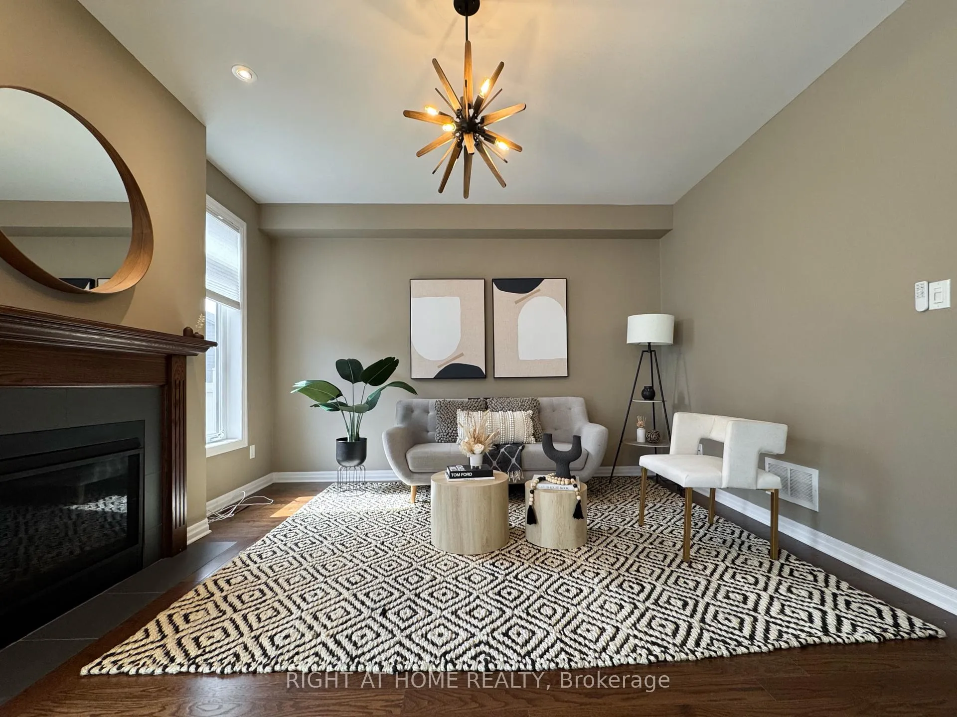 Photo 6 of 506 Peerless Street, Ottawa, Barrhaven - Cedargrove/Fraserdale — HOMEH