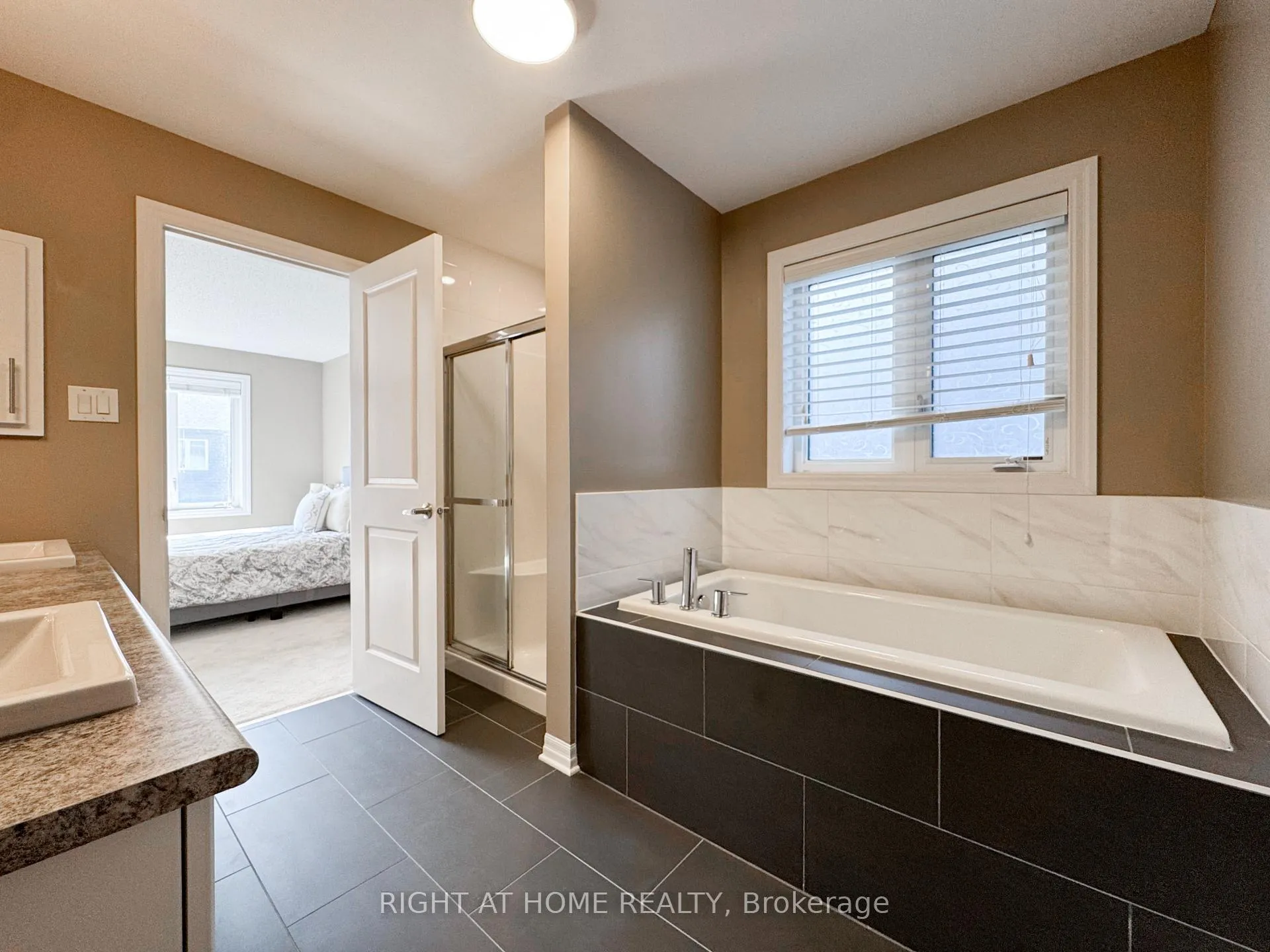 Photo 20 of 506 Peerless Street, Ottawa, Barrhaven - Cedargrove/Fraserdale — HOMEH