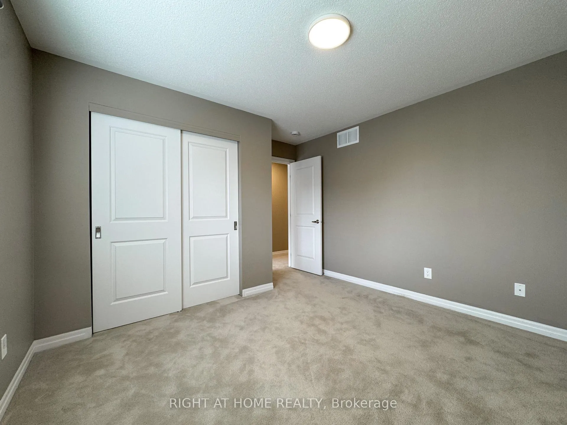 Photo 23 of 506 Peerless Street, Ottawa, Barrhaven - Cedargrove/Fraserdale — HOMEH