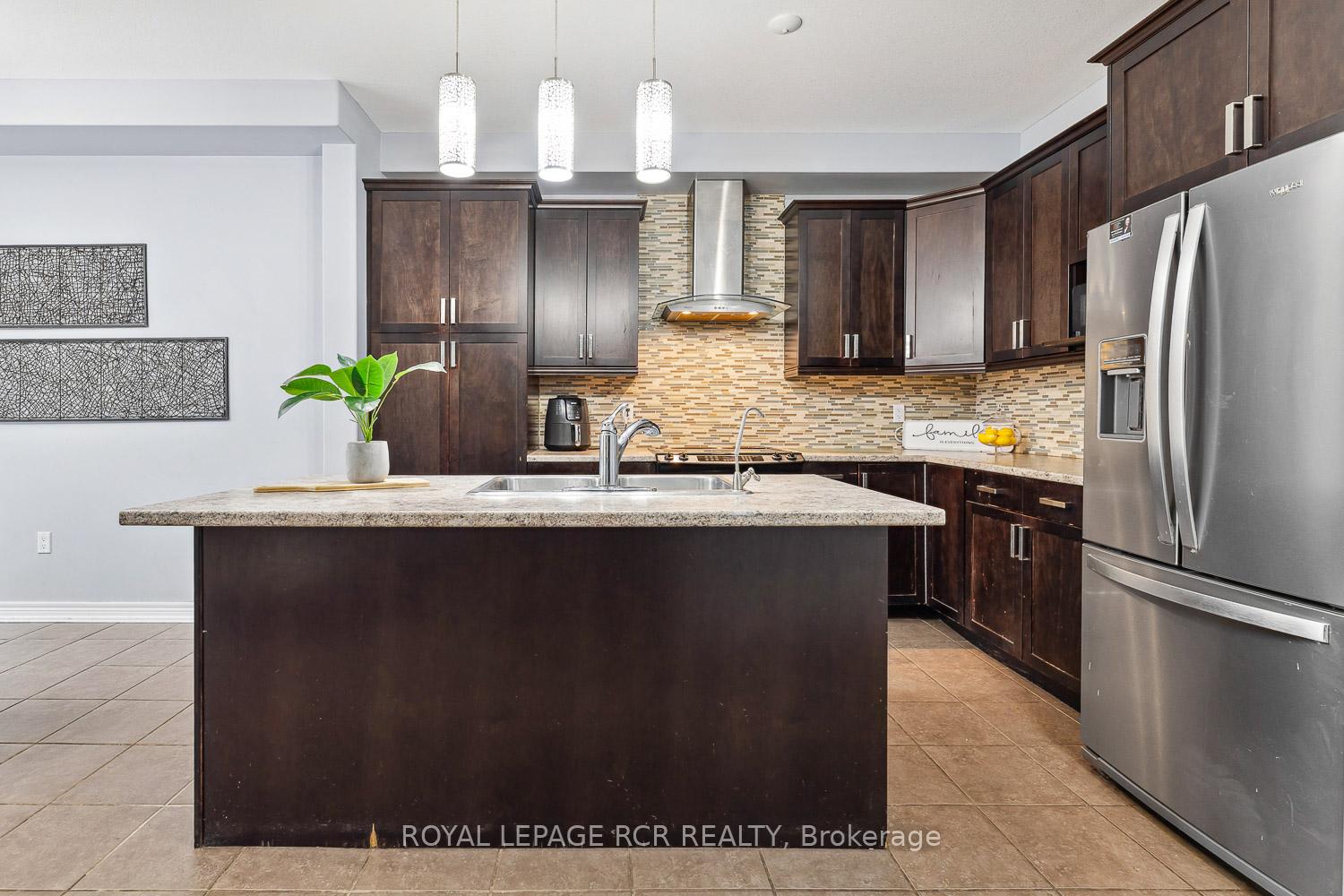 Photo 9 of 155 Preston Drive, Orangeville — HOMEH