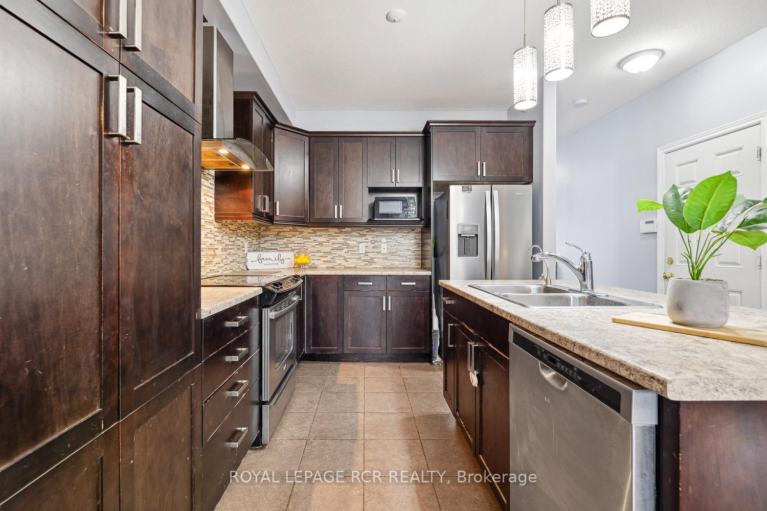 Photo 6 of 155 Preston Drive, Orangeville — HOMEH