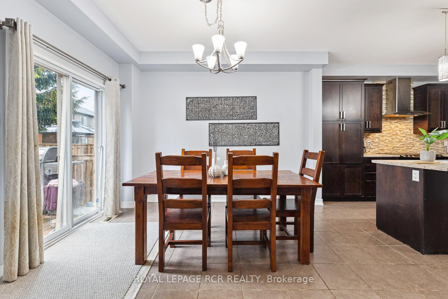 Photo 11 of 155 Preston Drive, Orangeville — HOMEH