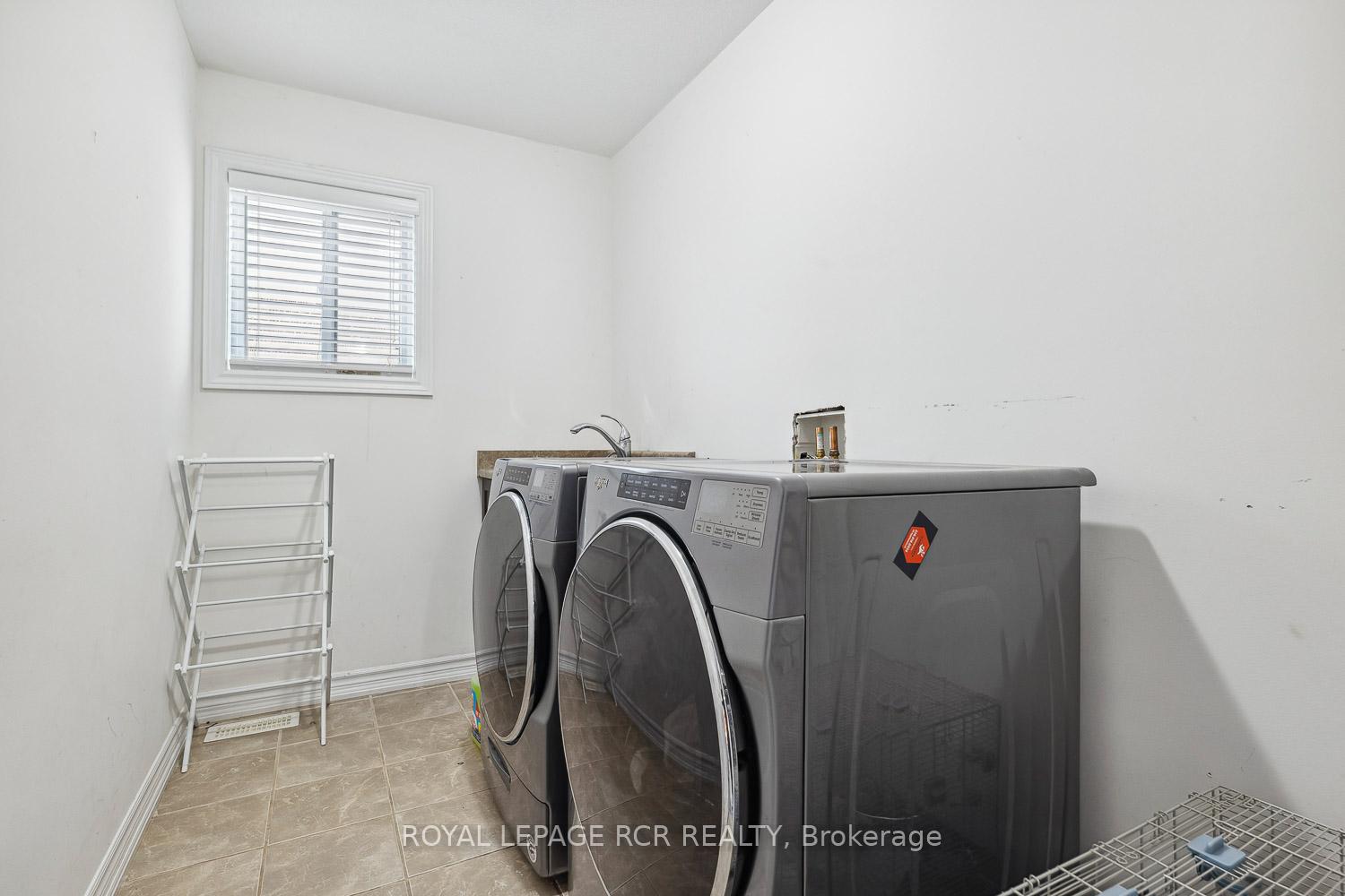 Photo 26 of 155 Preston Drive, Orangeville — HOMEH