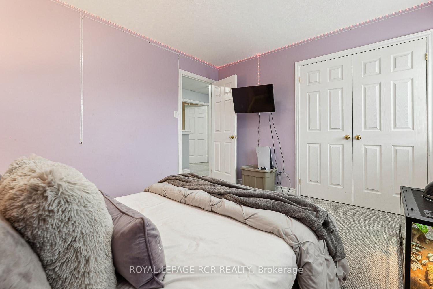 Photo 20 of 155 Preston Drive, Orangeville — HOMEH