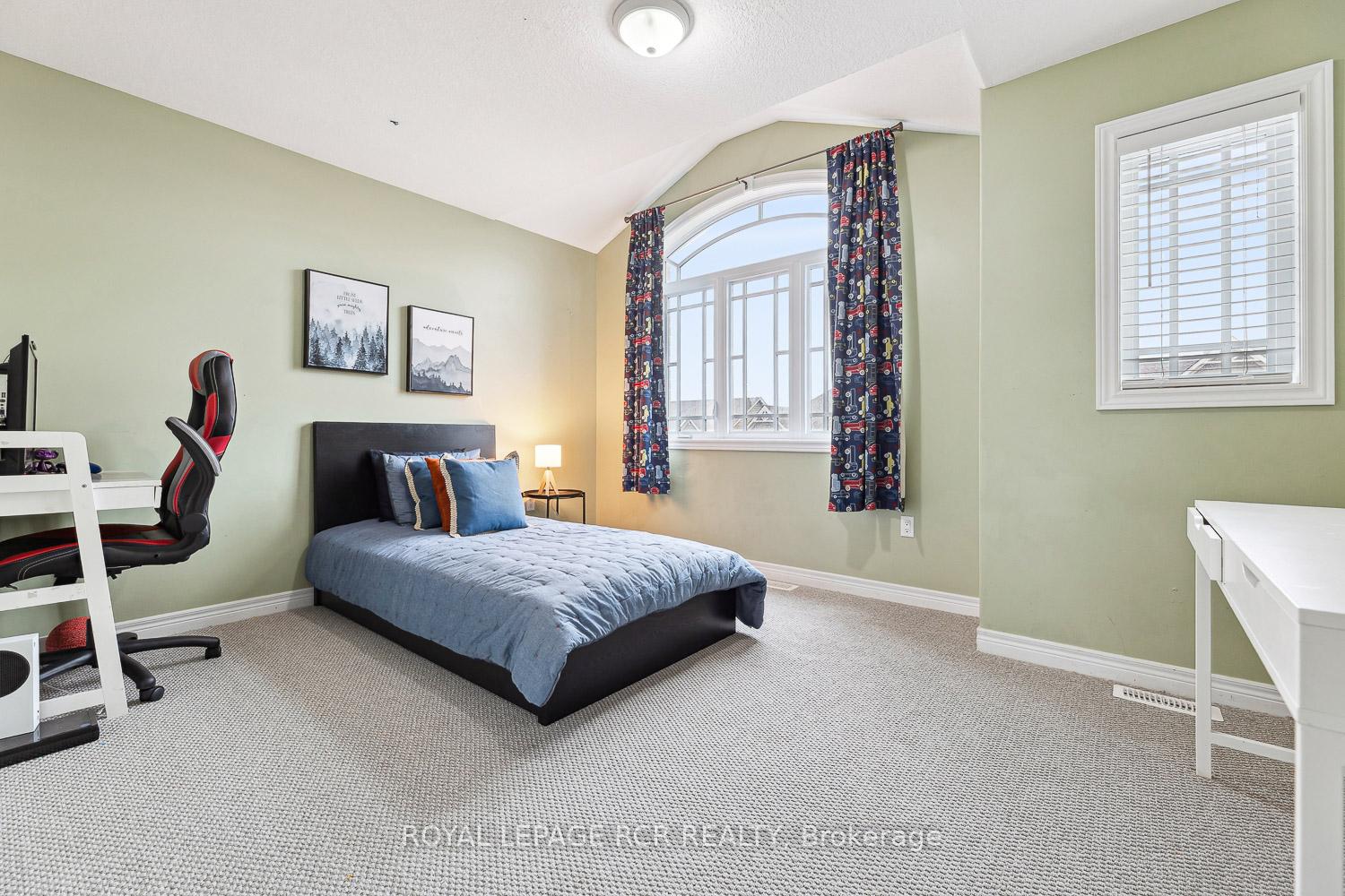 Photo 15 of 155 Preston Drive, Orangeville — HOMEH