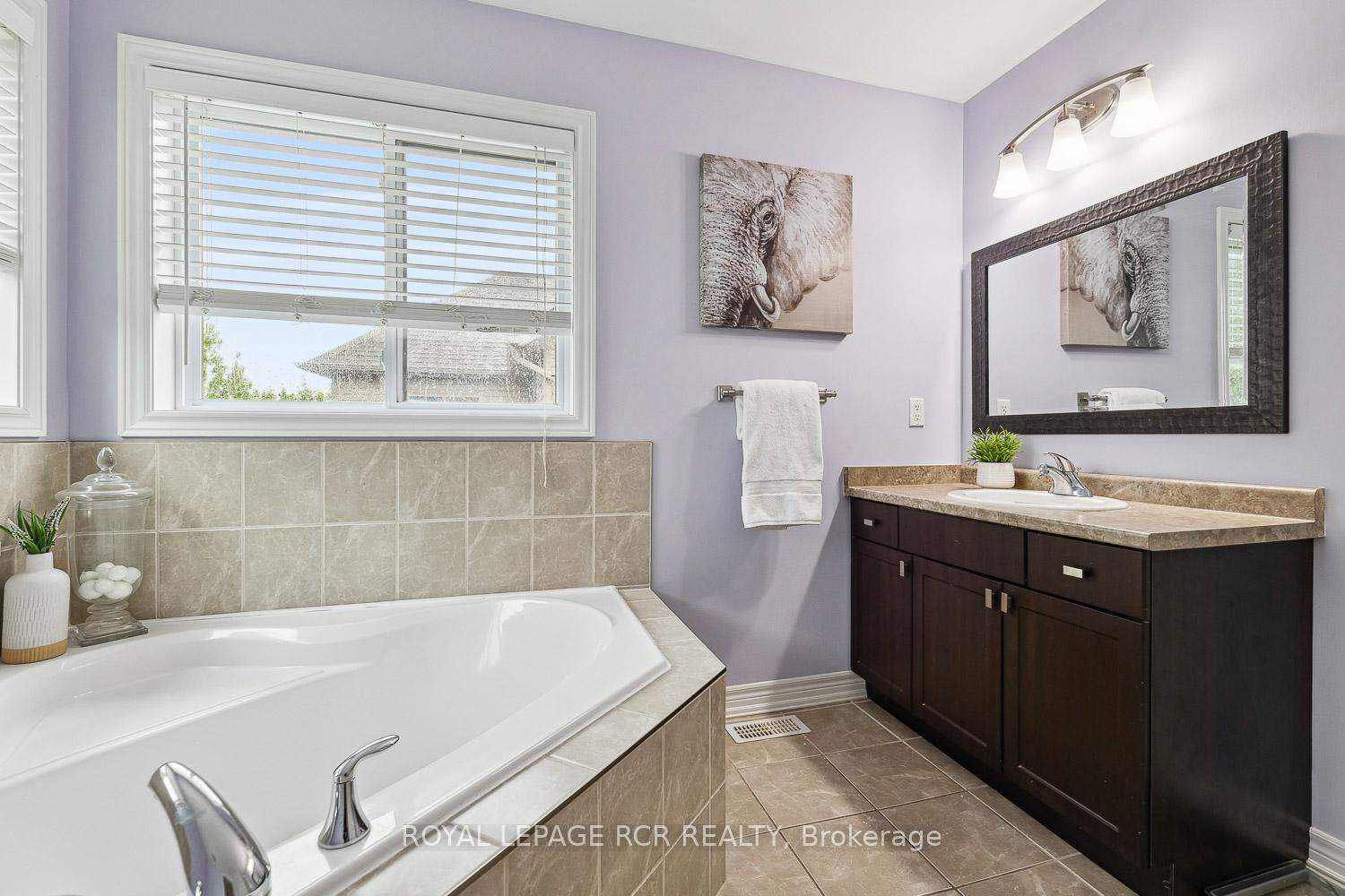 Photo 29 of 155 Preston Drive, Orangeville — HOMEH