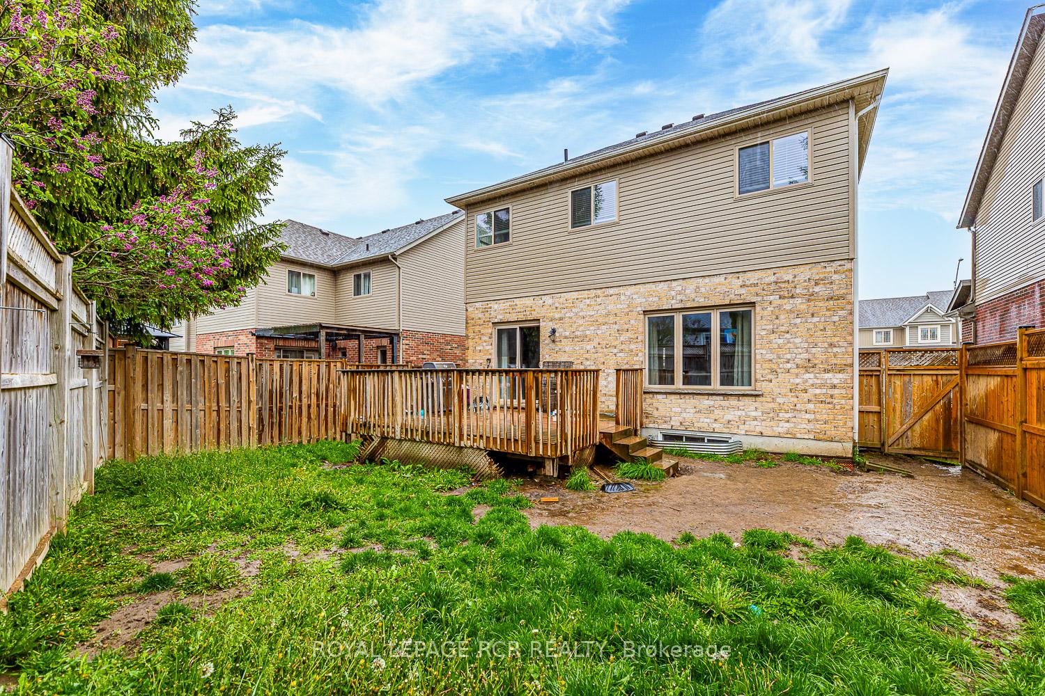 Photo 18 of 155 Preston Drive, Orangeville — HOMEH