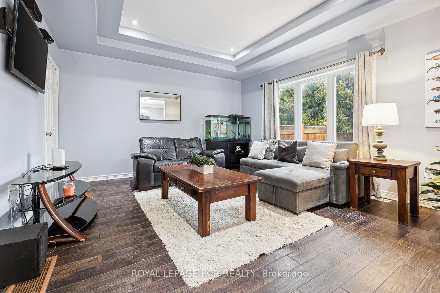 Photo 33 of 155 Preston Drive, Orangeville — HOMEH