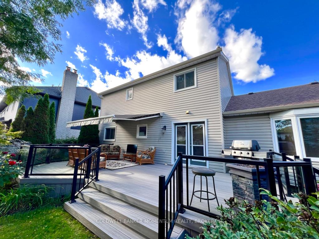 Photo 5 of 8 Meadowbrook Lane, Pelham, Fonthill — HOMEH