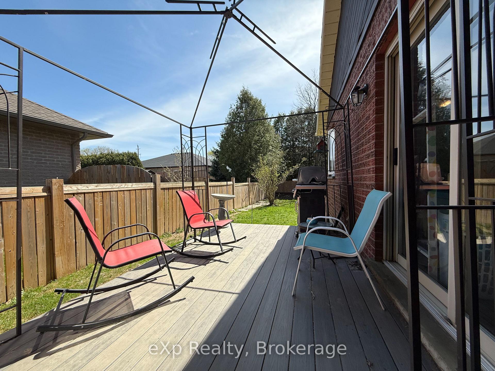 Photo 8 of 730 Scott Street W, North Perth, Listowel — HOMEH