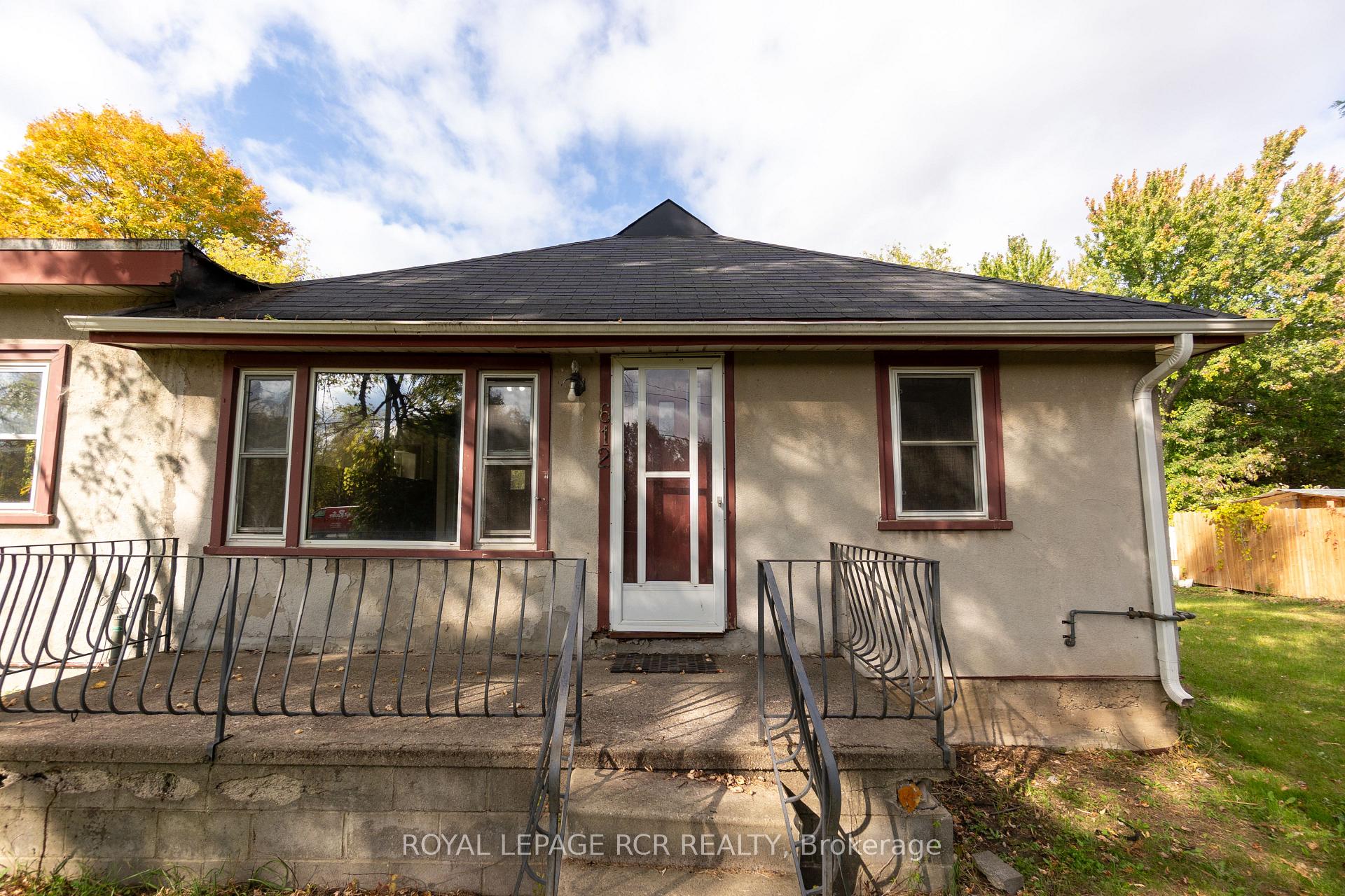 Photo 4 of 612 Victoria Street E, New Tecumseth, Alliston — HOMEH