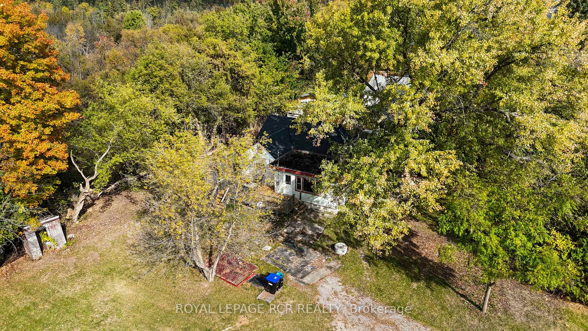 Photo 29 of 612 Victoria Street E, New Tecumseth, Alliston — HOMEH