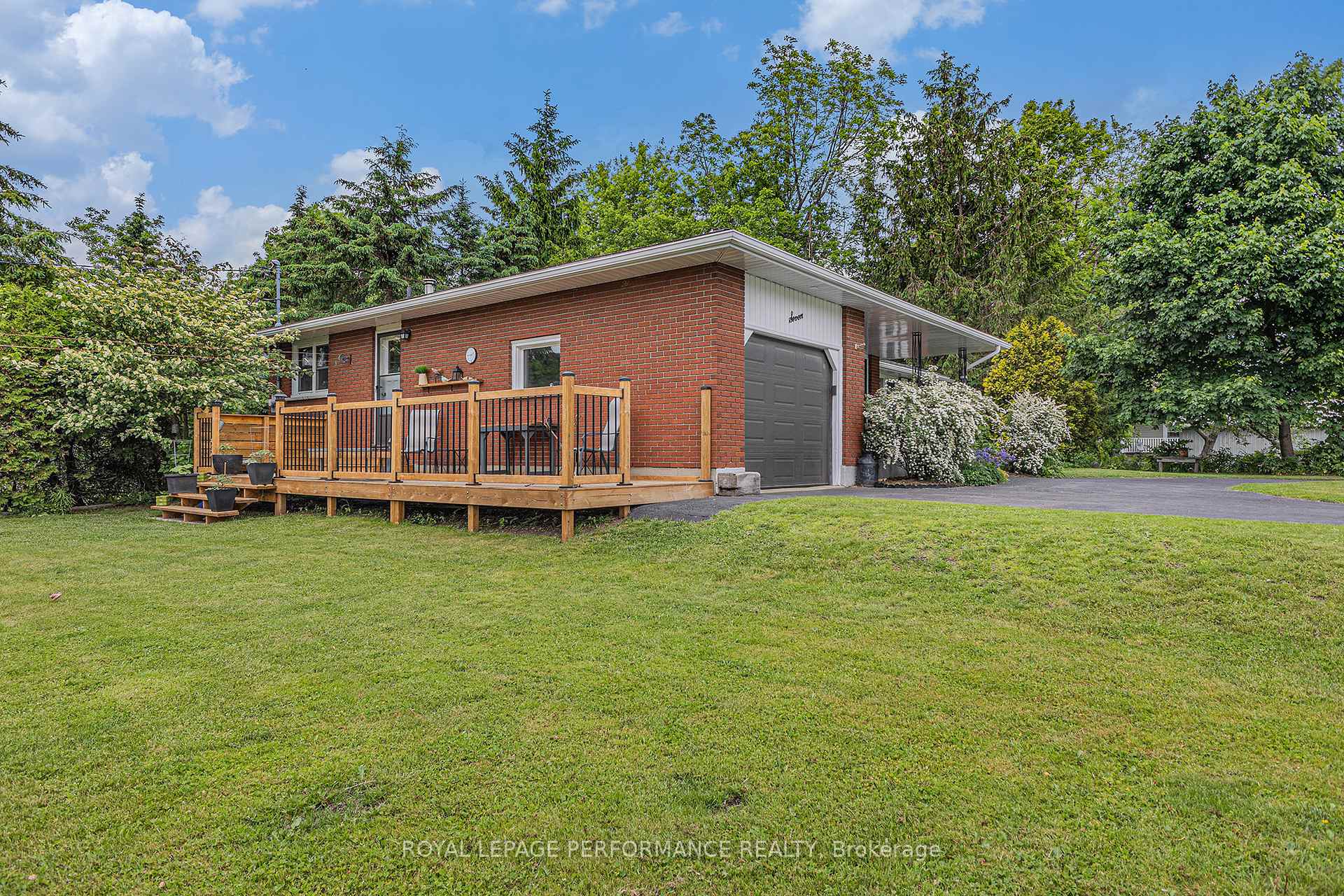 Photo 21 of 7 George Street, North Glengarry, Maxville — HOMEH