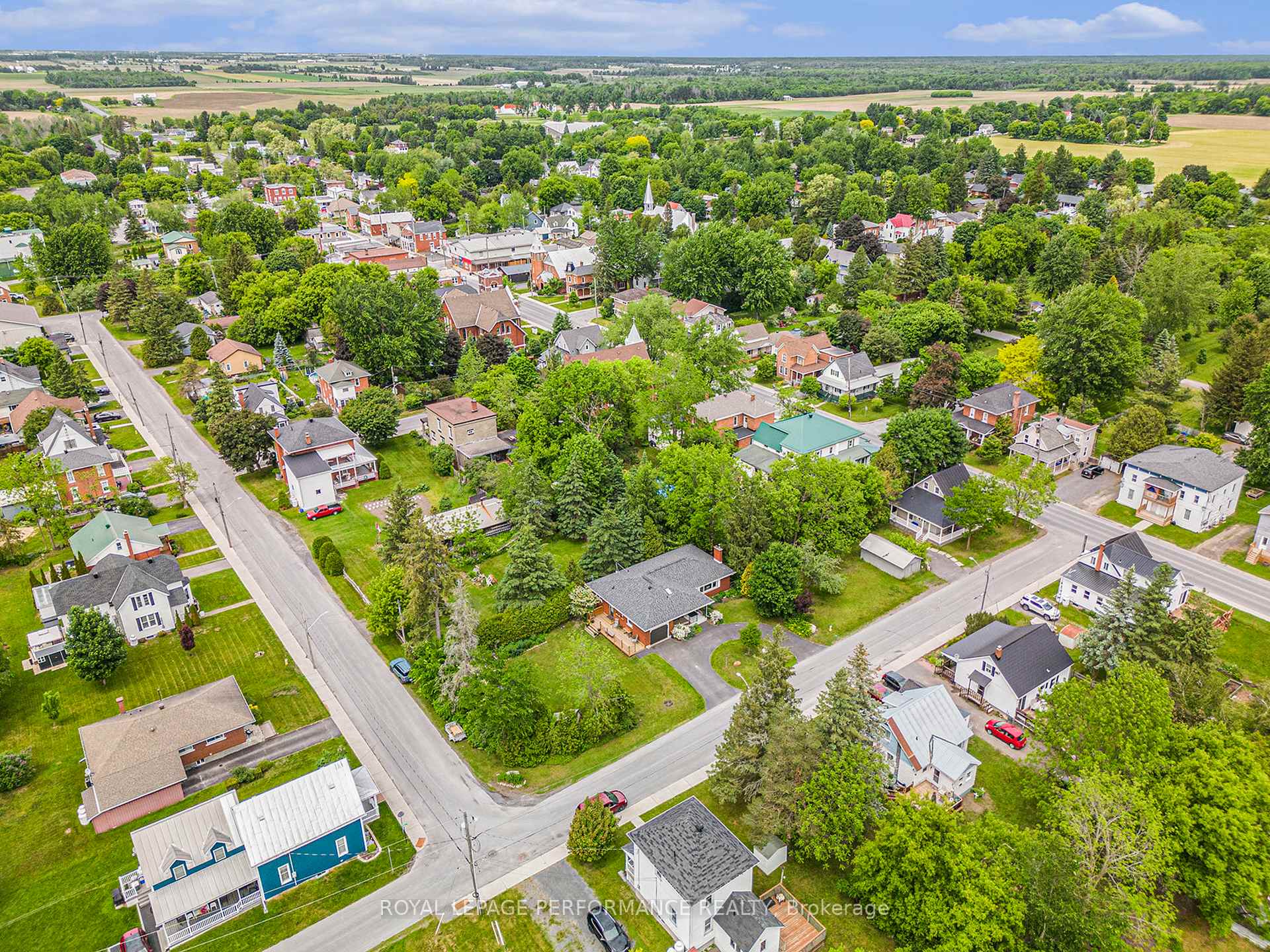 Photo 27 of 7 George Street, North Glengarry, Maxville — HOMEH
