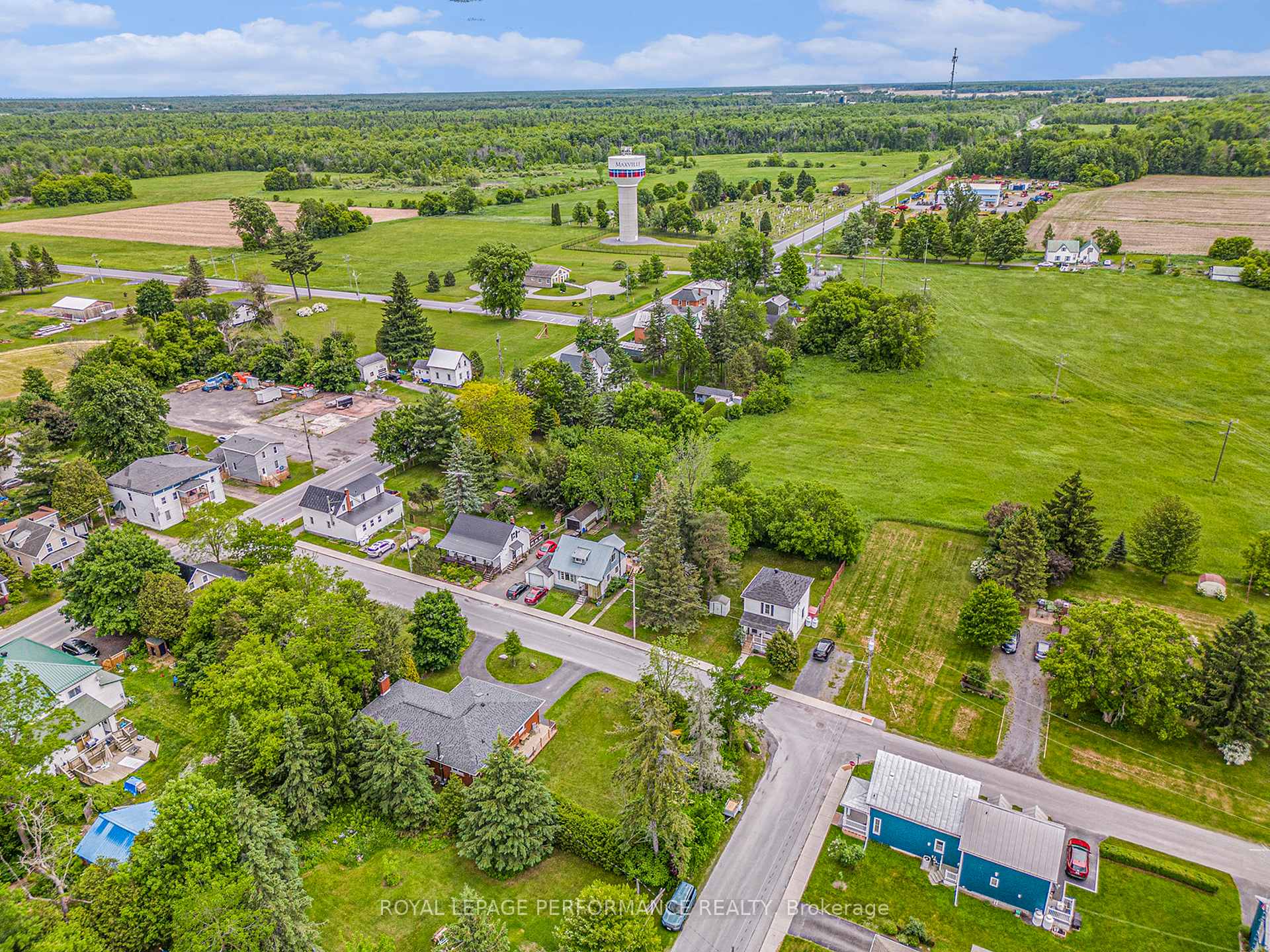 Photo 28 of 7 George Street, North Glengarry, Maxville — HOMEH
