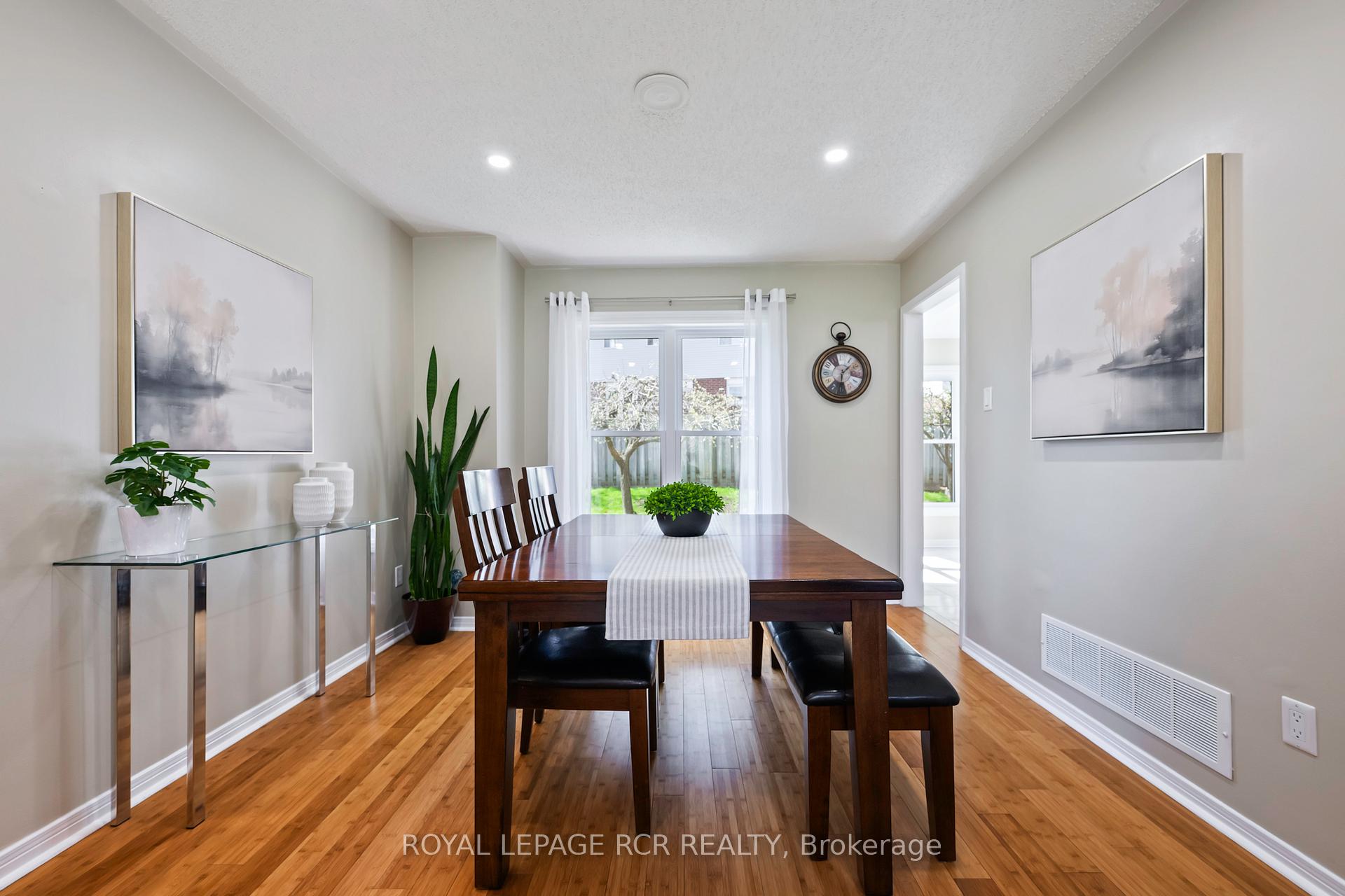 Photo 12 of 243 Beechfield Crescent, Orangeville — HOMEH