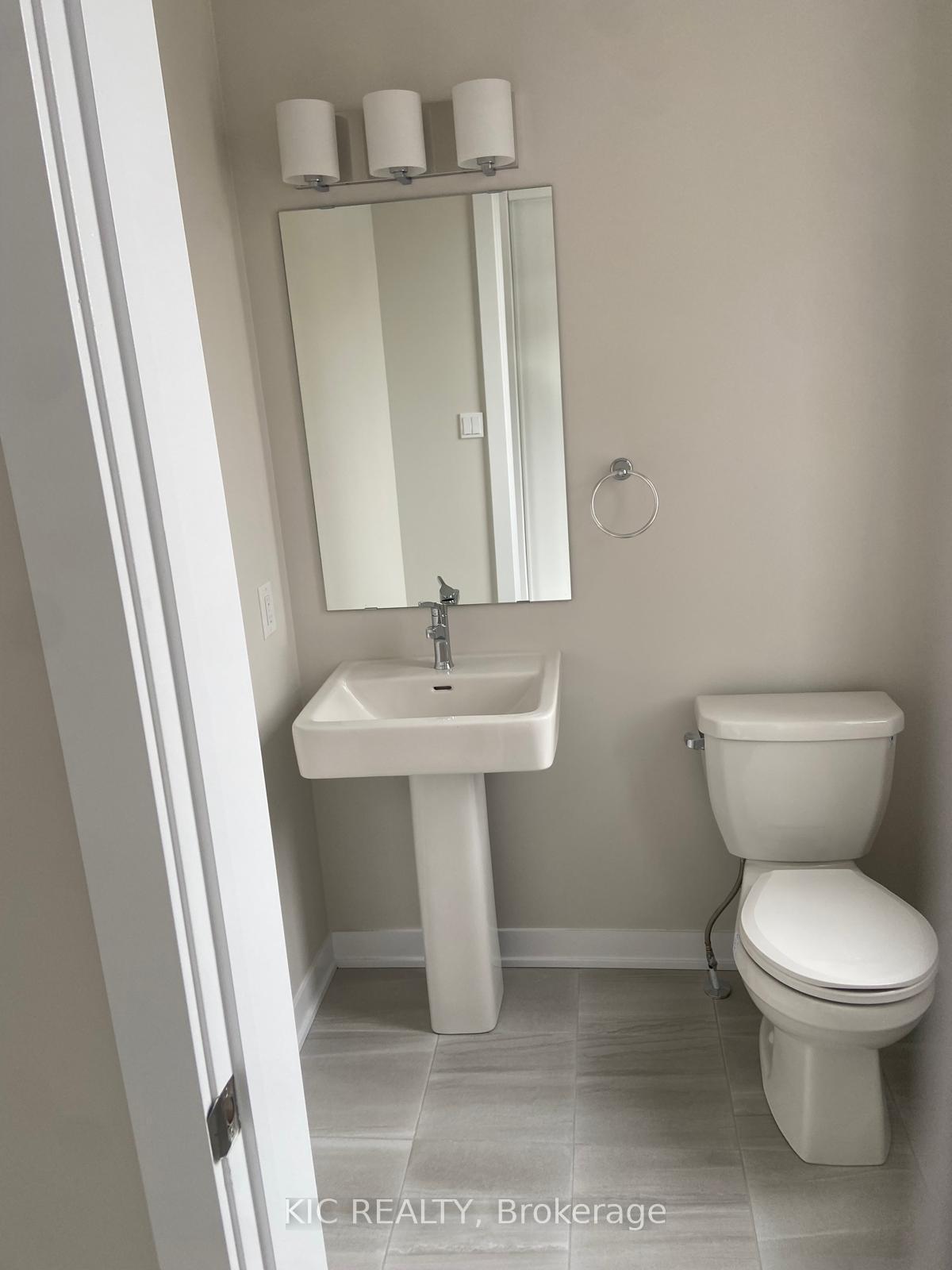 Photo 5 of 139 Ryan Reynolds Way, Ottawa, Avalon West — HOMEH