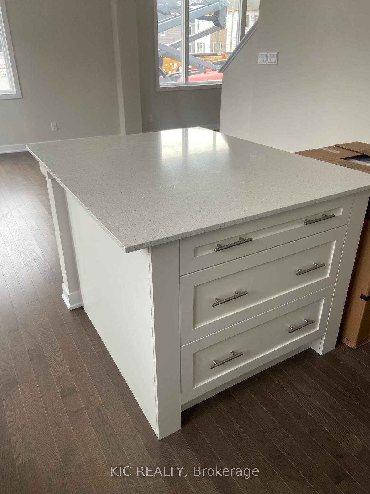 Photo 10 of 139 Ryan Reynolds Way, Ottawa, Avalon West — HOMEH