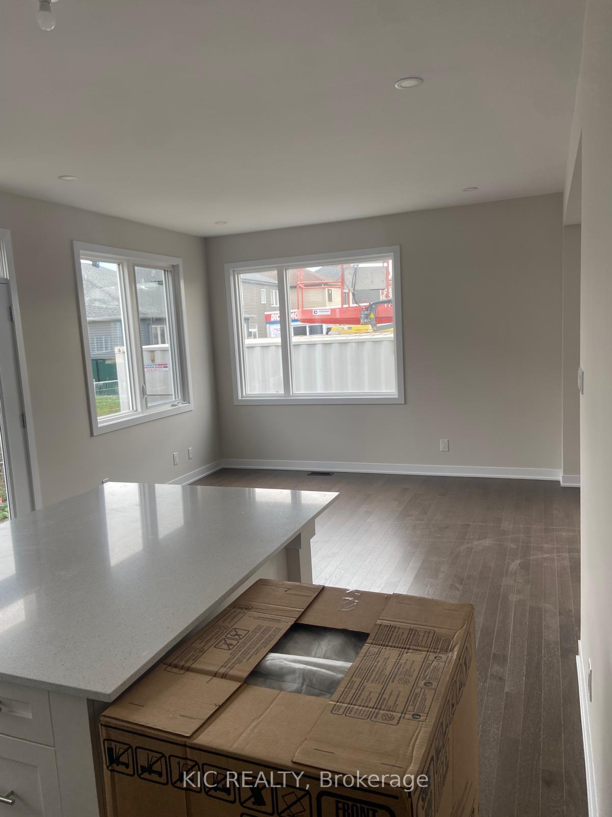 Photo 12 of 139 Ryan Reynolds Way, Ottawa, Avalon West — HOMEH