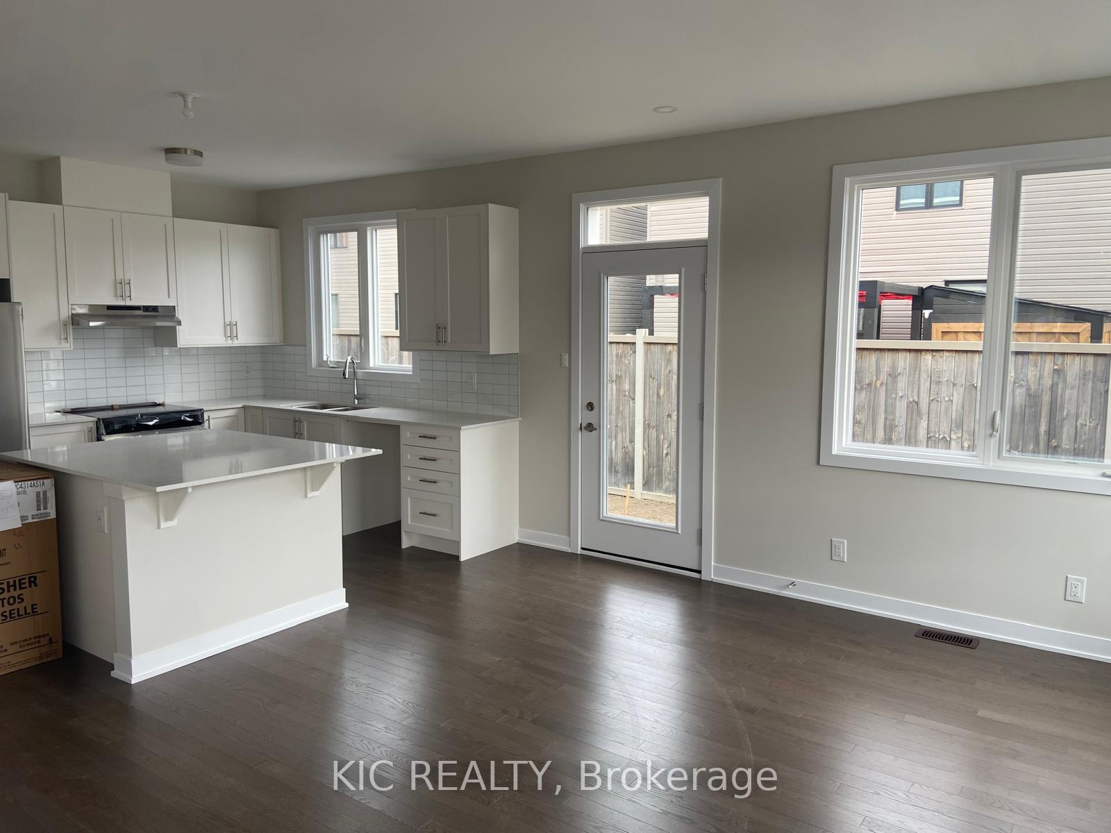 Photo 13 of 139 Ryan Reynolds Way, Ottawa, Avalon West — HOMEH