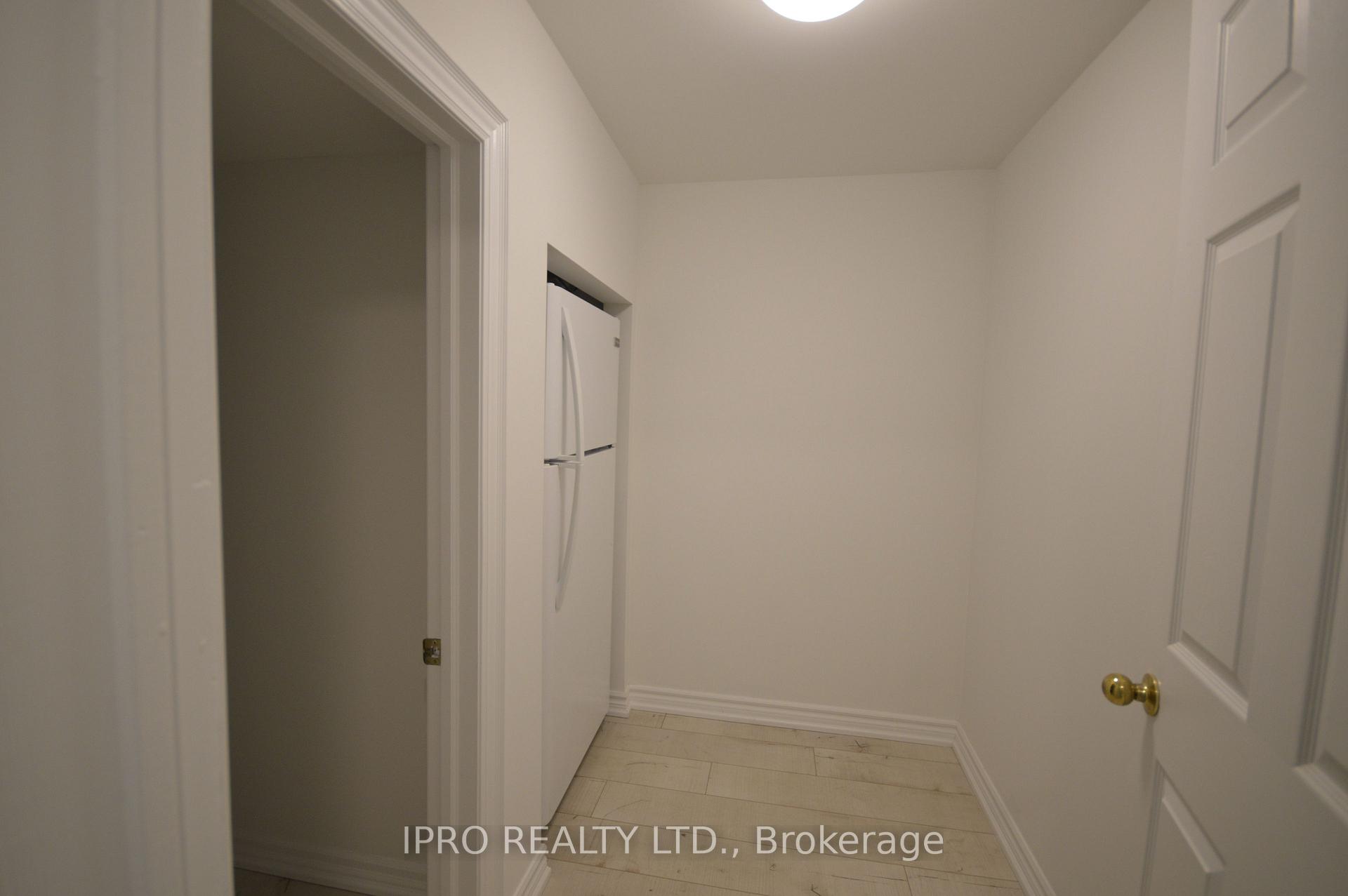 Photo 11 of Unit Lower, 67 Lincoln Green Drive, Markham, Bullock — HOMEH