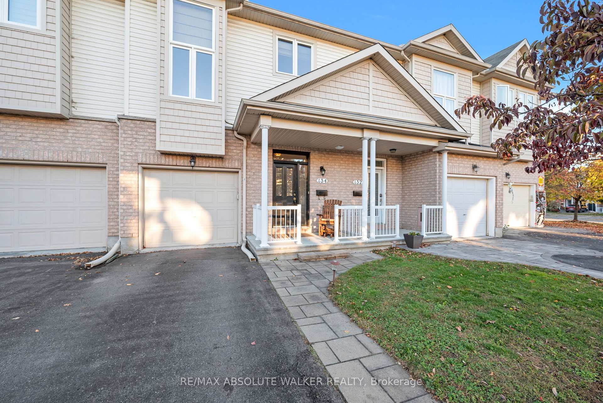 Photo 1 of 134 Parkrose Private, Ottawa, Chatelaine Village — HOMEH