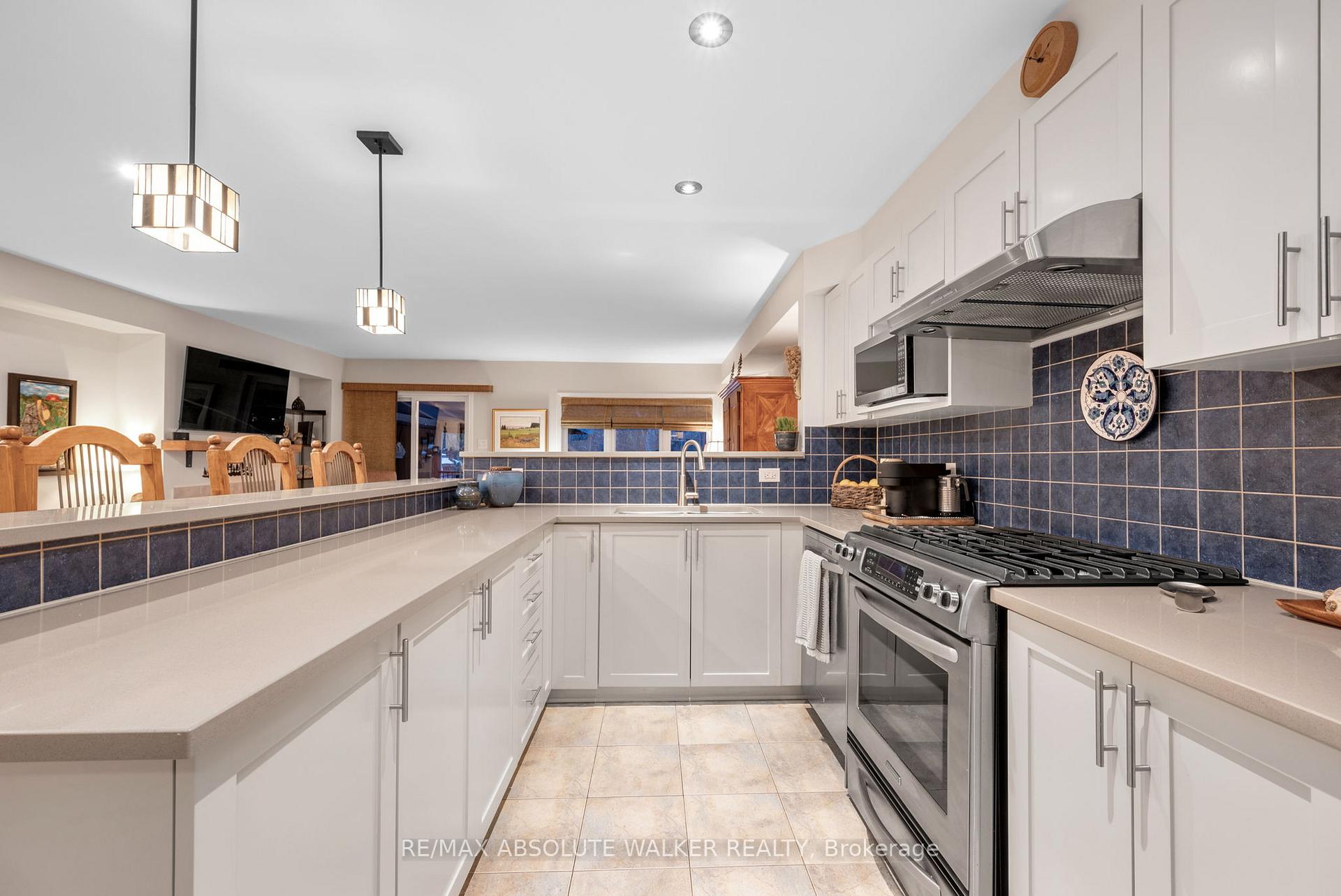 Photo 12 of 134 Parkrose Private, Ottawa, Chatelaine Village — HOMEH