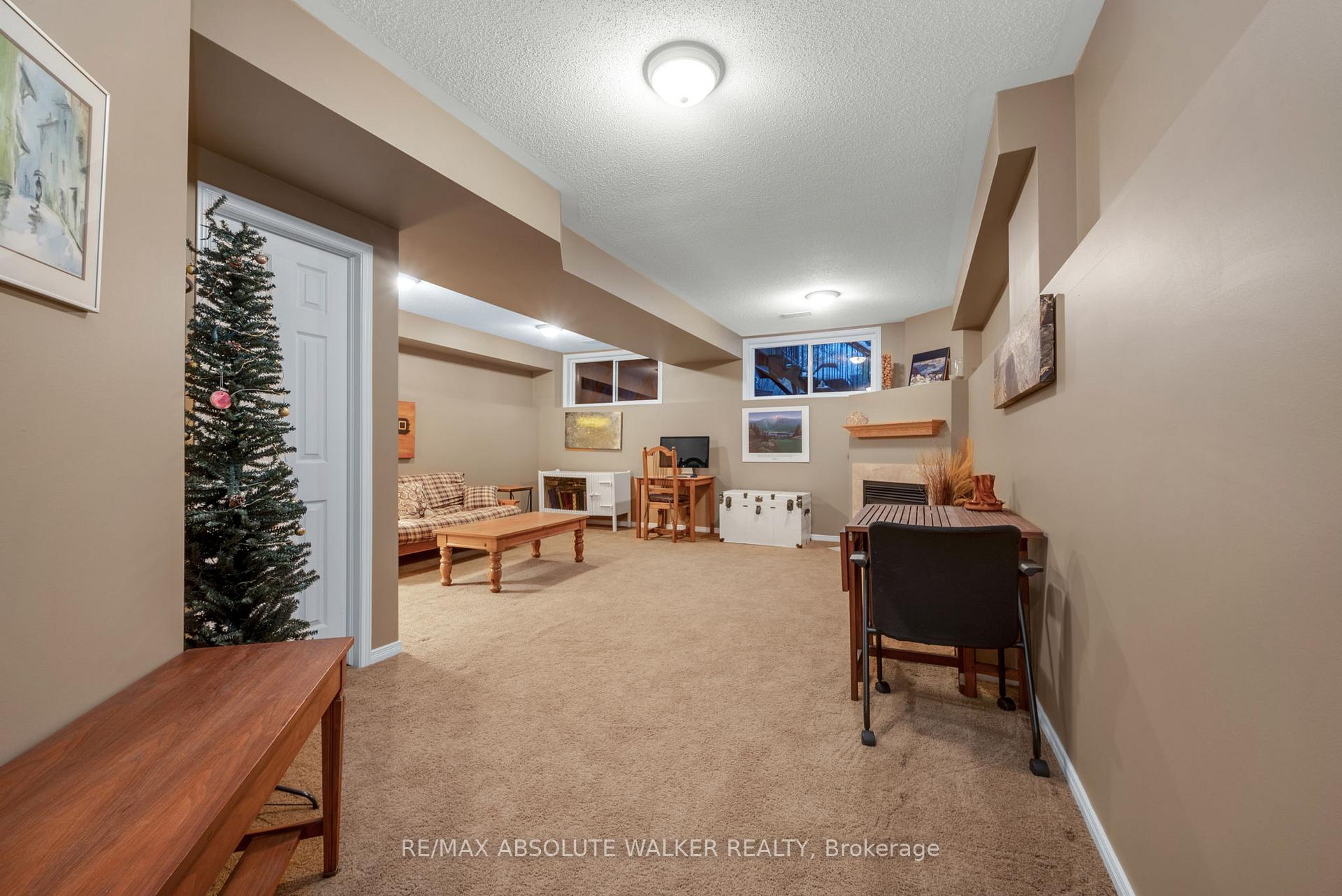 Photo 35 of 134 Parkrose Private, Ottawa, Chatelaine Village — HOMEH