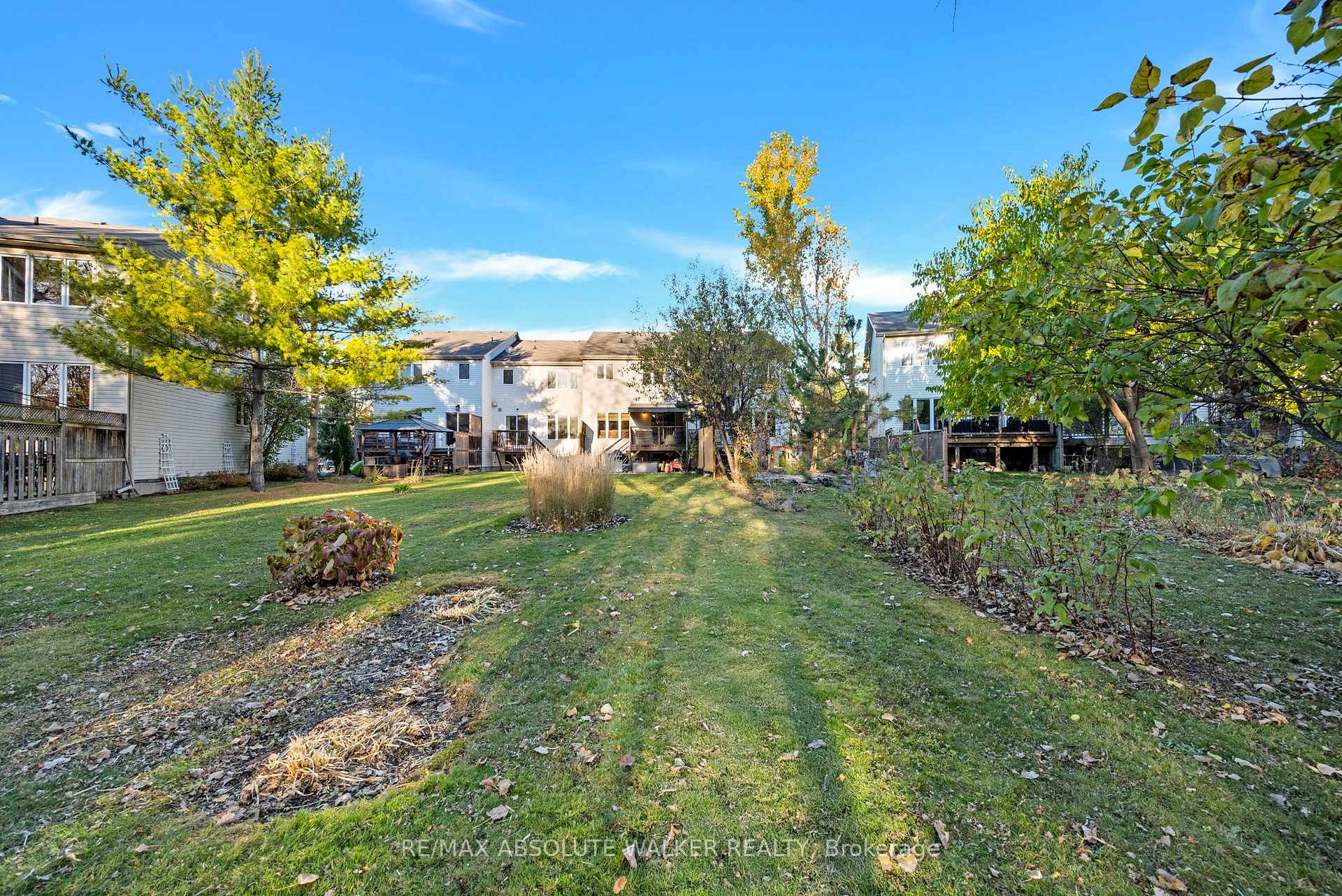 Photo 37 of 134 Parkrose Private, Ottawa, Chatelaine Village — HOMEH