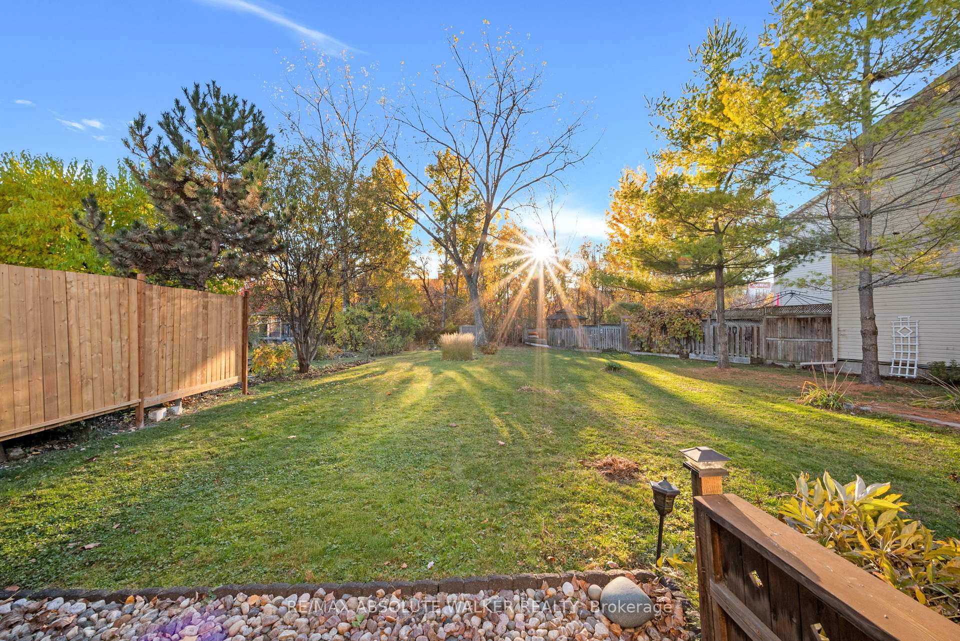 Photo 40 of 134 Parkrose Private, Ottawa, Chatelaine Village — HOMEH