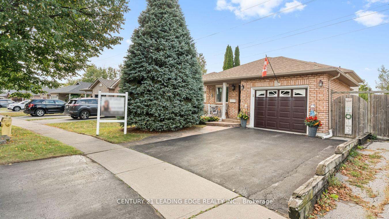 Photo 1 of 385 Compton Crescent, Oshawa, Centennial — HOMEH