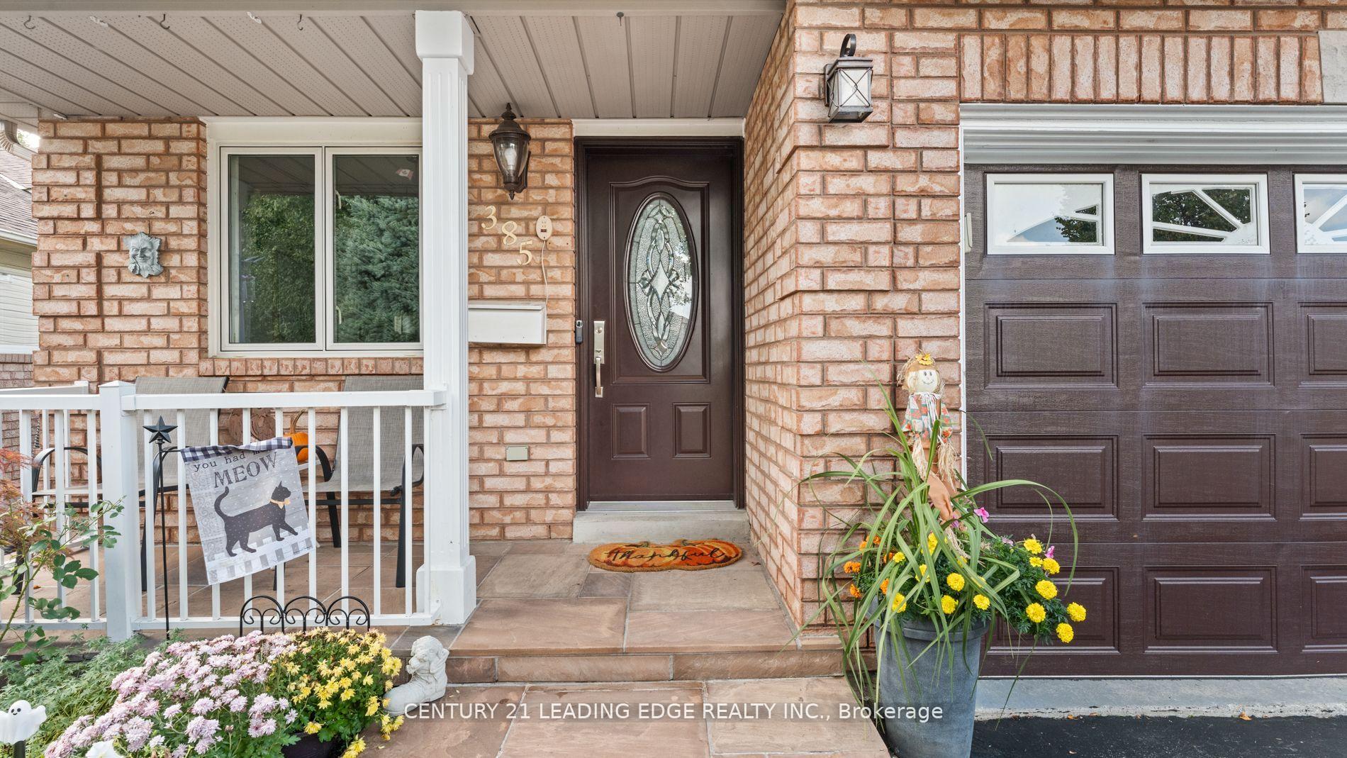 Photo 3 of 385 Compton Crescent, Oshawa, Centennial — HOMEH